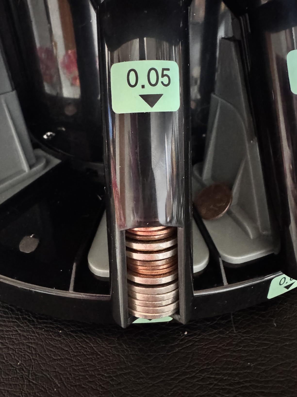 VEVOR Upgraded Coin Counter & Sorter, Coin Sorter and Wrapper Machine with Intuitive Display, Change Counter for USD Coins 1¢ 5¢ 10¢ 25¢ $1, Sorts up to 300 Coins/Min, with 5 Coin Tubes and 5 Trays customer photo 2