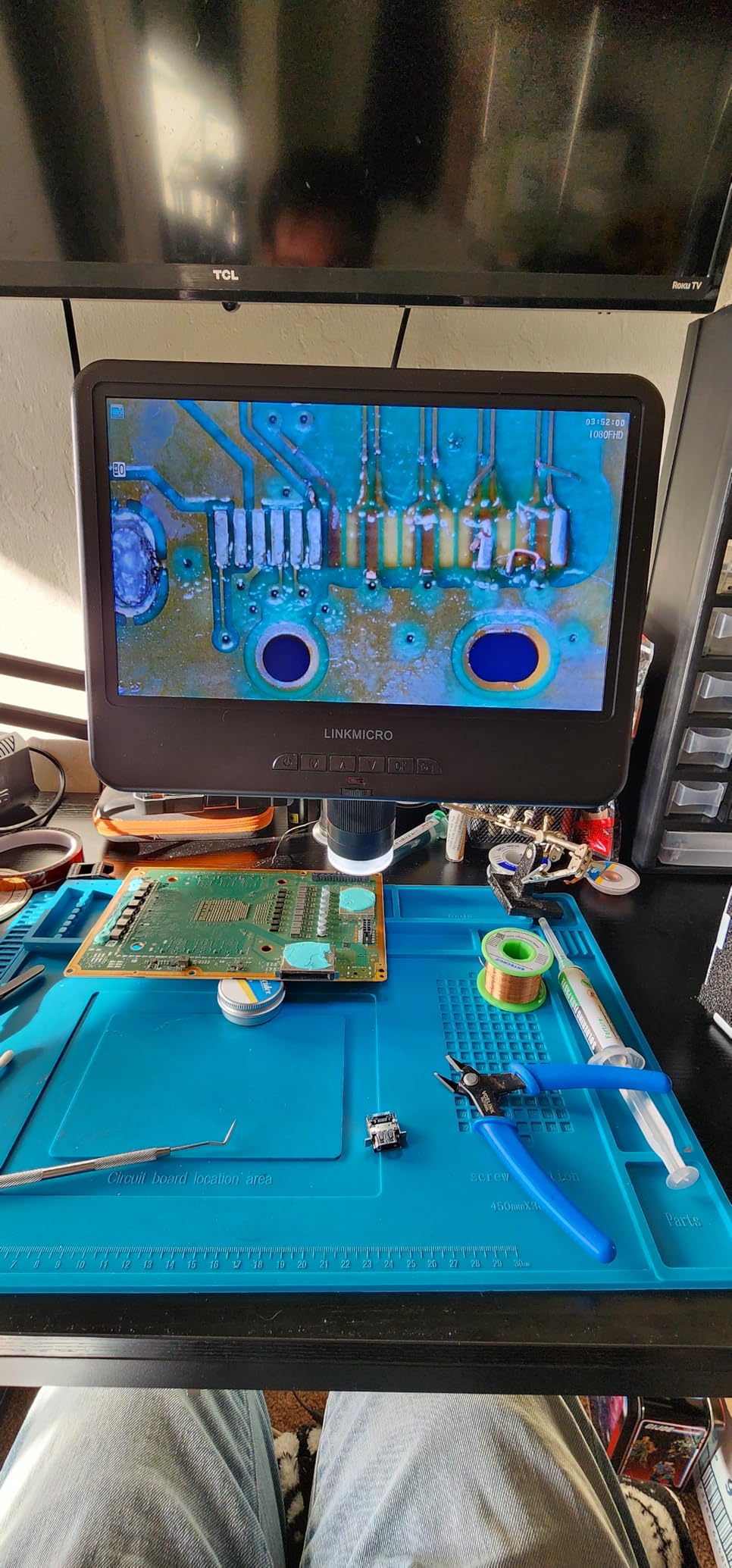LM109A 10.1'' Digital Microscope with Flex Arm Stand, Soldering Microscope for Adults Electronics, 56 LED Ring Light, Full View Coins Camera Magnifier 260X, PC View customer photo 1
