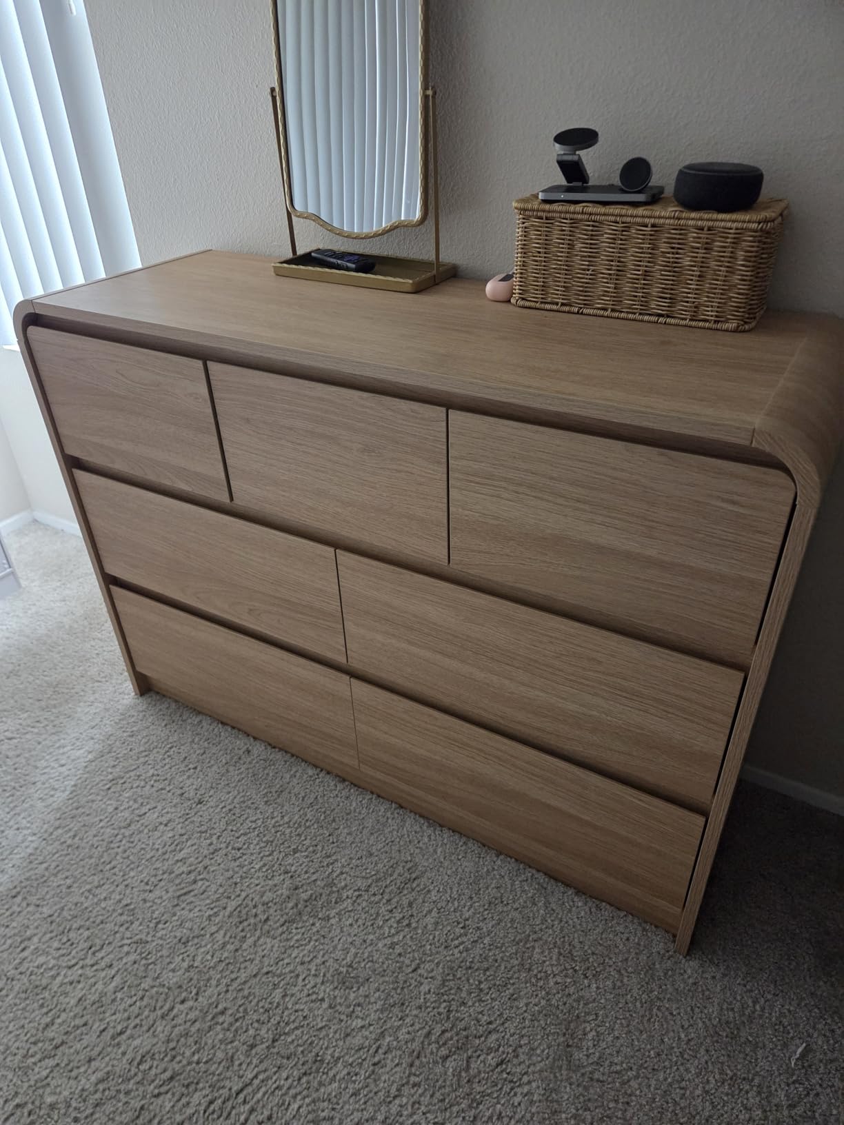Aitjunz Modern 8 Drawers Dresser for Bedroom, 55