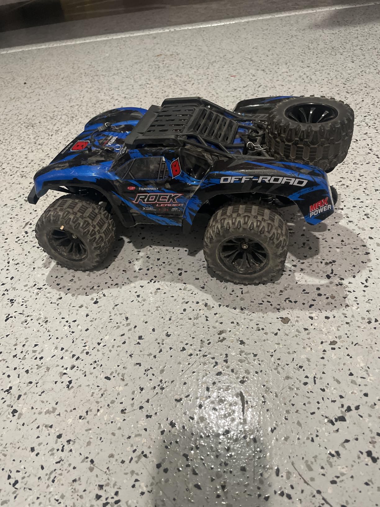 DEERC 1:12 Fast RC Cars 45KPH, 4WD High Speed Short Course RC Truck, Off-Road All Terrain Remote Control Car with 2 Batteries & Spare Tire, 2.4GHz Desert RC Monster Truck for Adults Kids Boys Gift customer photo 2