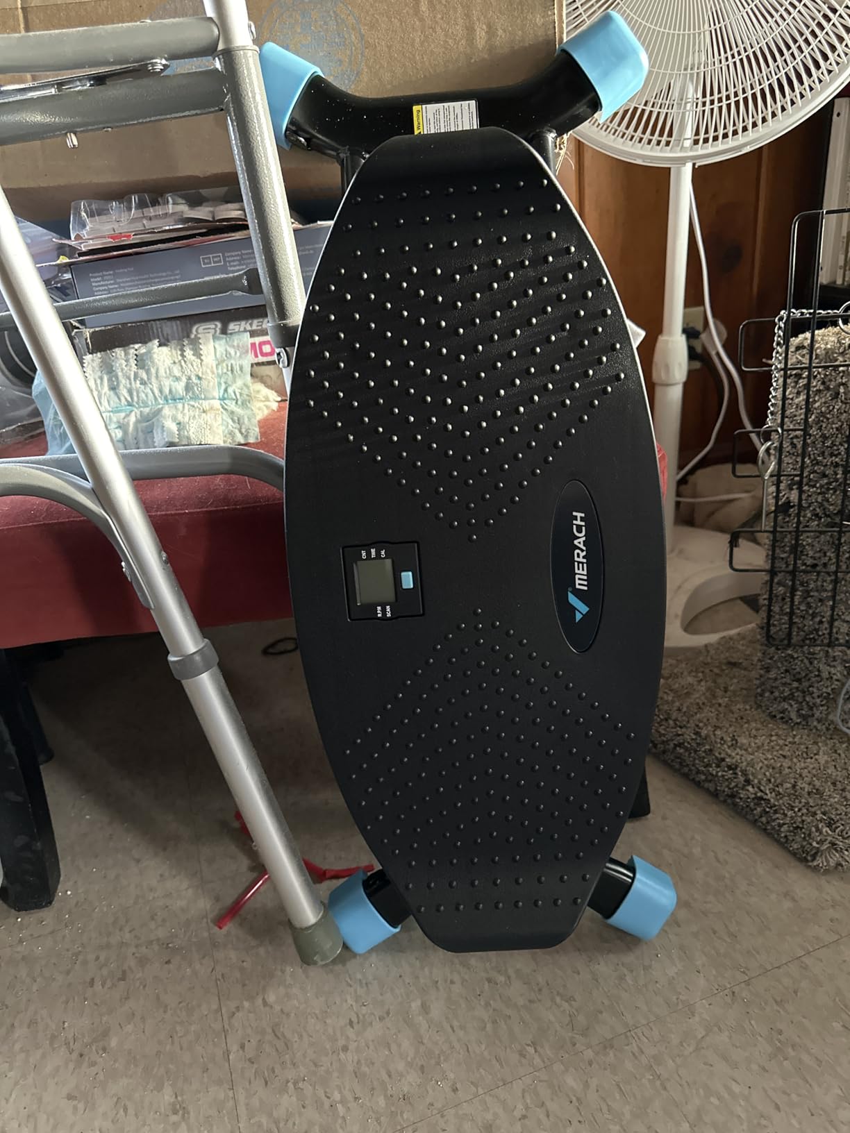 Merach Rocking Steppers for Exercise at Home, Mini Stair Stepper with Resistance Bands, Portable Balance Board Featuring LCD Monitor, 300 lbs Capacity Ski Trainer for Full Body Workout at Home Gym customer photo 1