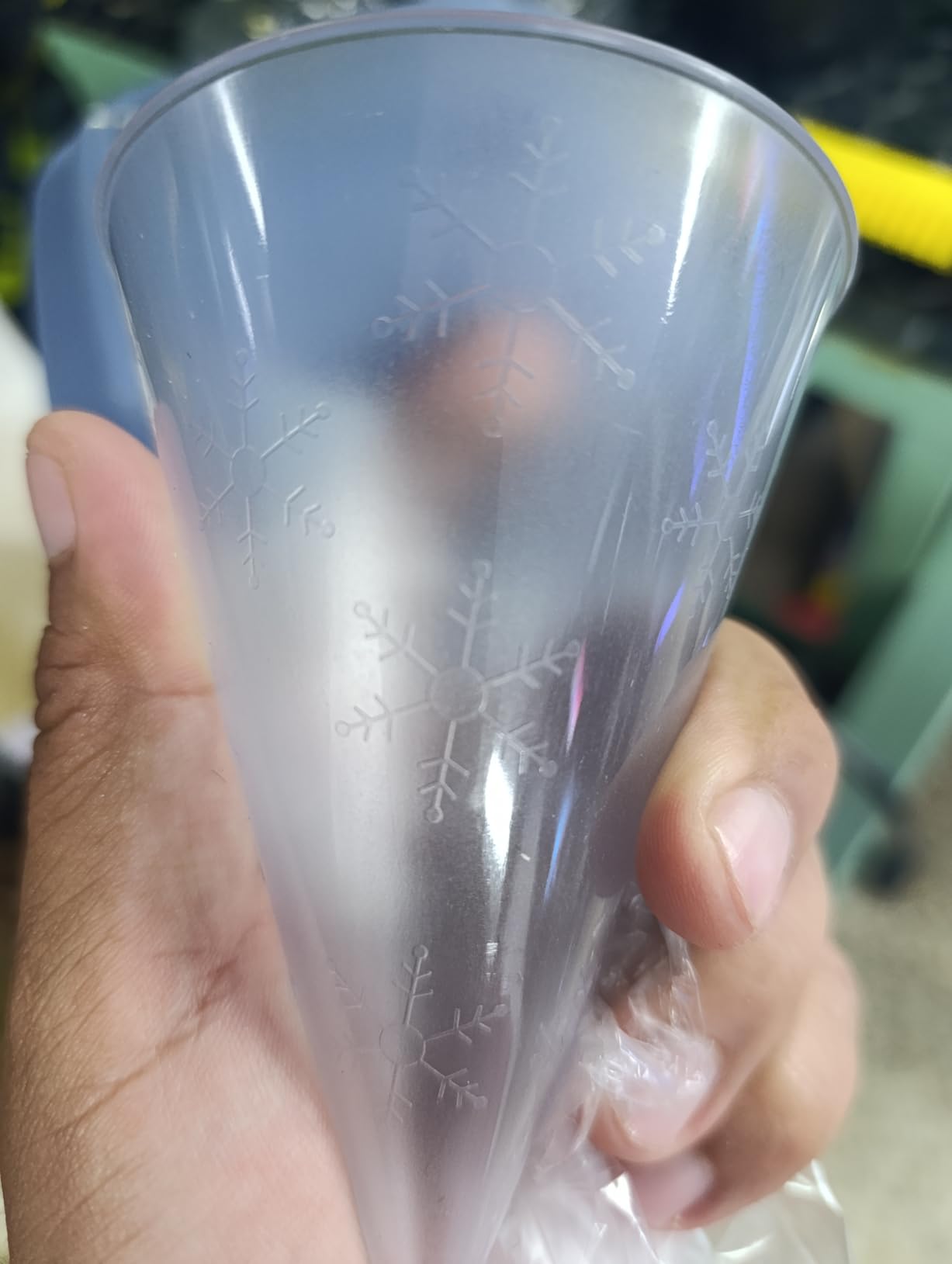 Dash Snow Cone & Shaved Ice Maker, ESI2215M, Refreshing Slushies, Margaritas, Boba Drinks, Snow Cone & Holder and Ice Mold, Use Cubed & Bagged Ice, Stainless Steel Shaving Blade, Mint customer photo 2