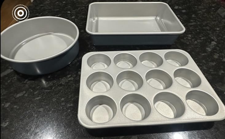 Nordic Ware Brilliant Colorful 4-Pc Baking Set, Nonstick made without PFAS or PTFE customer photo 1
