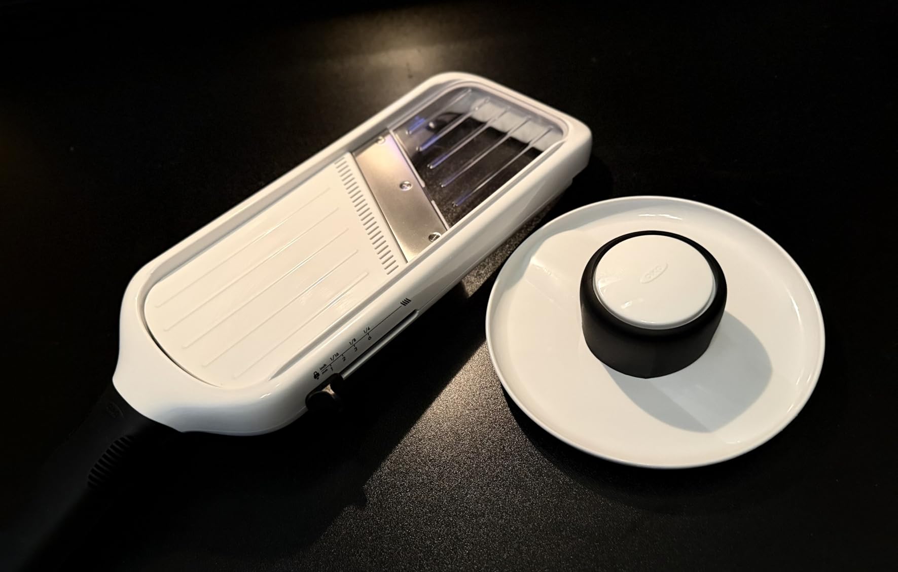 OXO Good Grips Precision Handheld Mandoline, Adjustable Thickness Vegetable Slicer customer photo 2