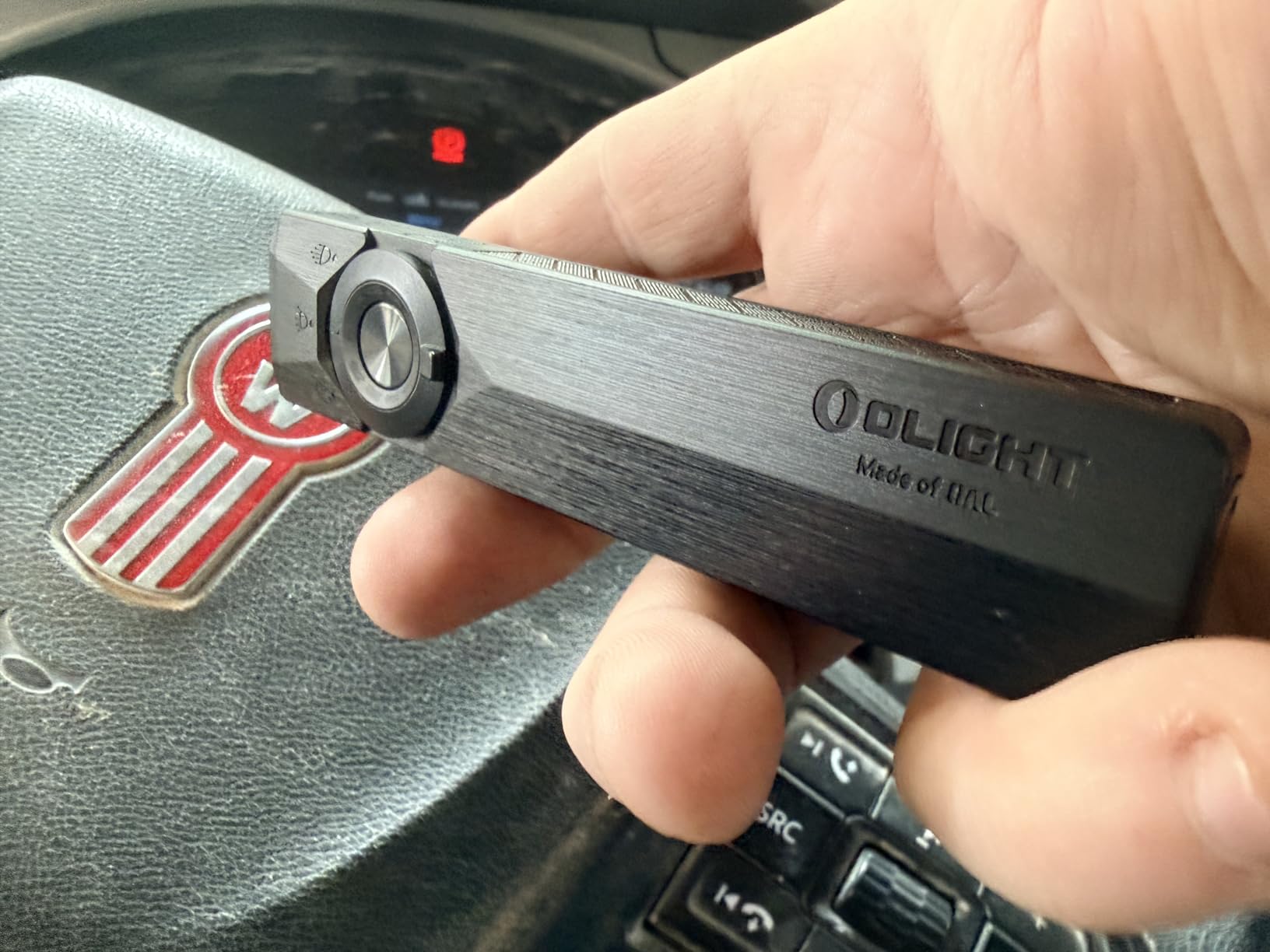 OLIGHT ArkPro Ultra EDC Flat Flashlight, Rechargeable Portable Flash Light, 1700 Lumens with White LED, UV and Green Beam for Working, Emergency, Camping, Everyday Carry (Olive Green CW) customer photo 2