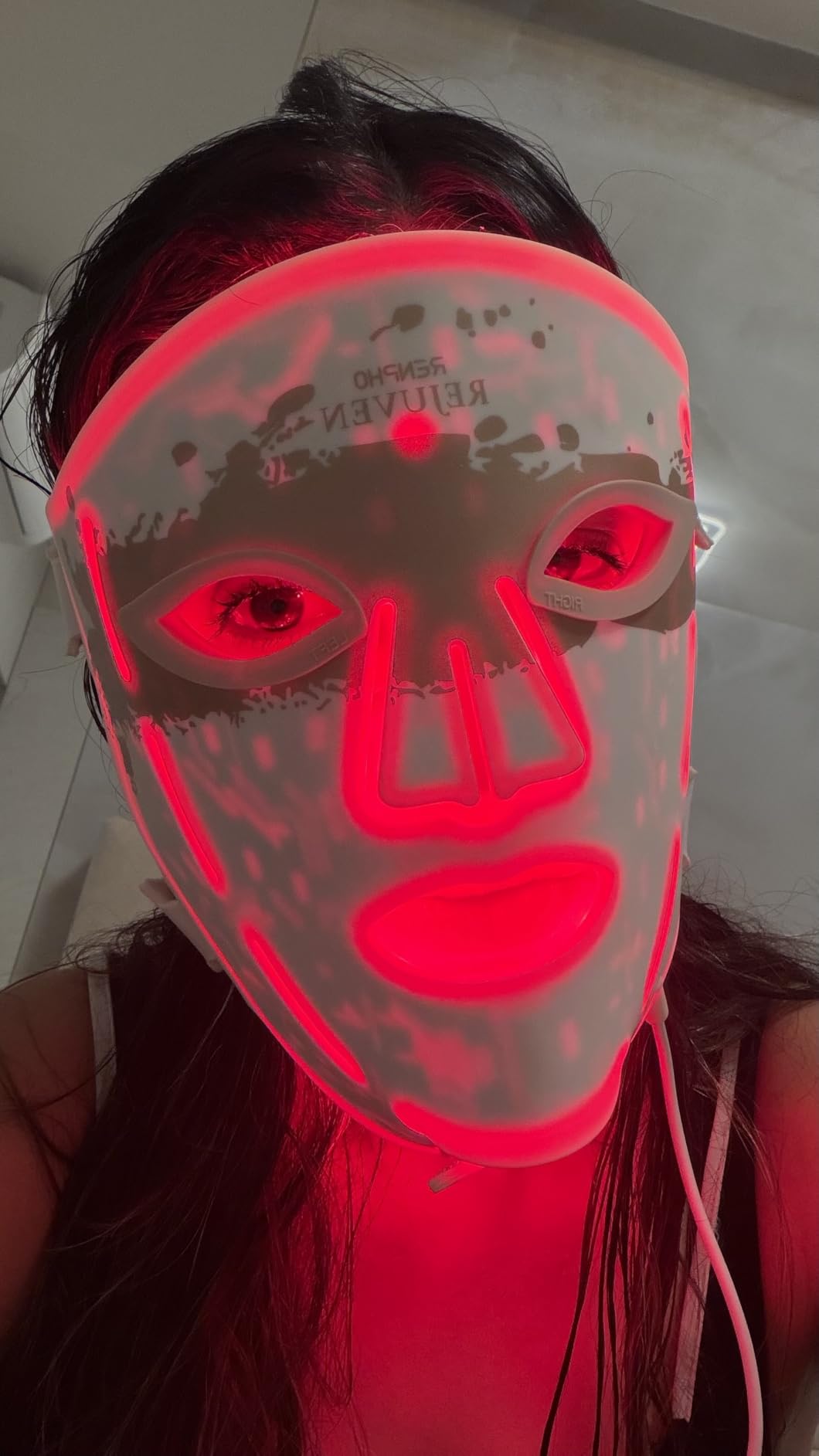 RENPHO 4D Red Light Therapy Mask for Face 2026, 324 LEDs Full Face Coverage & 3 Light Modes, Cordless LED Red Light Therapy Face Mask customer photo 2