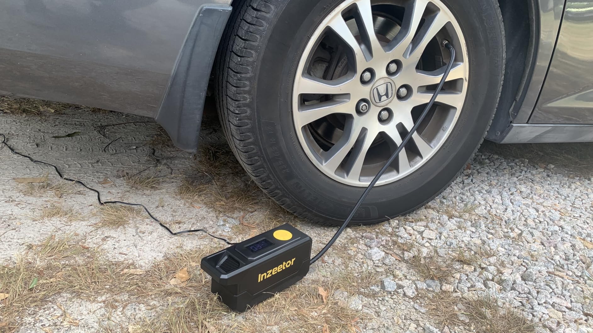 150 PSI Tire Inflator Portable Air Compressor, 12V DC Auto Shutoff Air Pump with Digital Pressure Gauge and Emergency LED Light for Car Tires, Bicycle & Balloons, Black customer photo 1