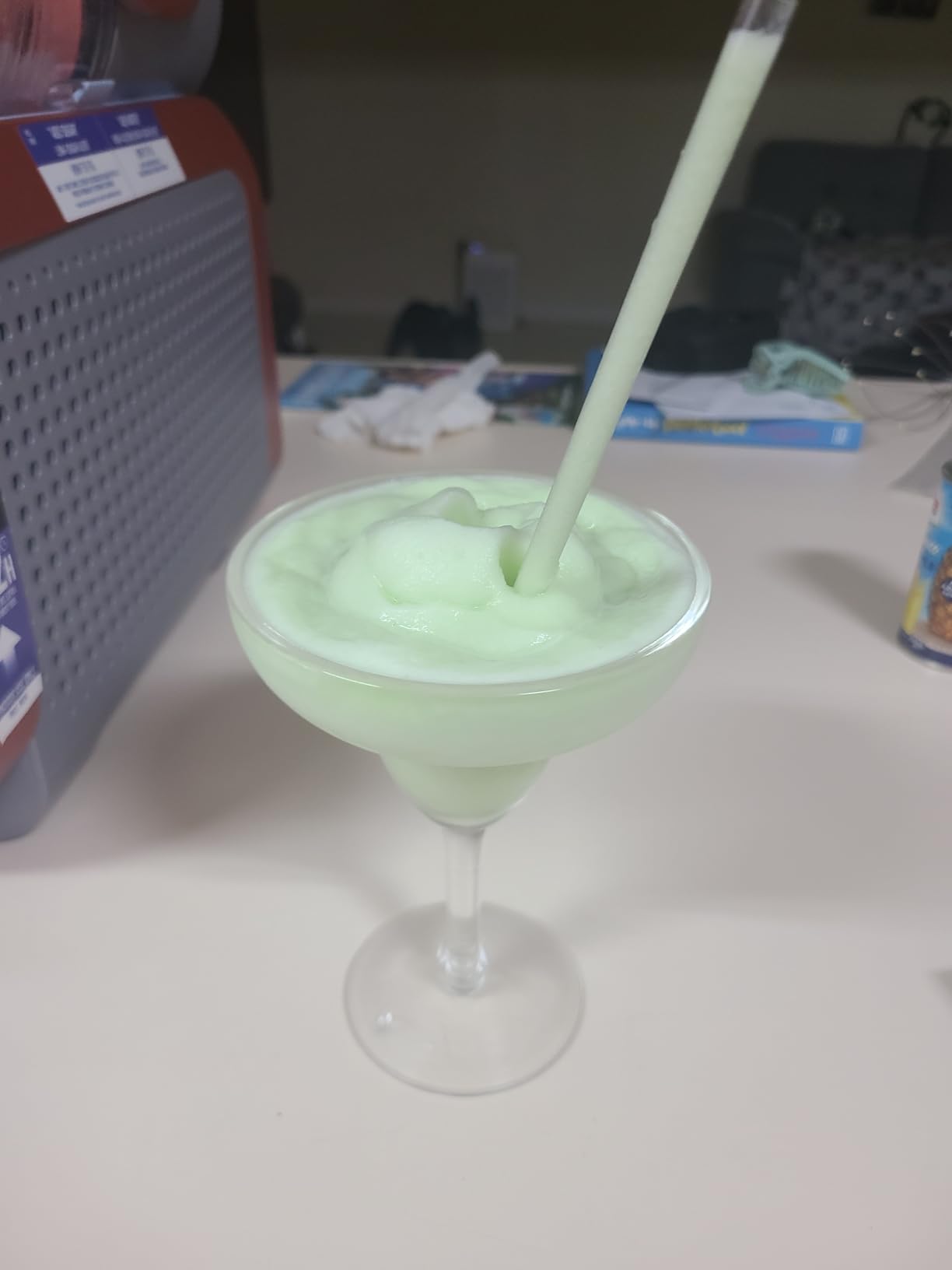 Ninja SLUSHi Max XXL Smart Frozen Drink Maker, Top Performance and Smart Technology, Party Size 150 Ounces Capacity, No Ice Needed, 6 Programs, Ideal Temp and Texture up to 12 Hours, Peach, FS605 customer photo 1