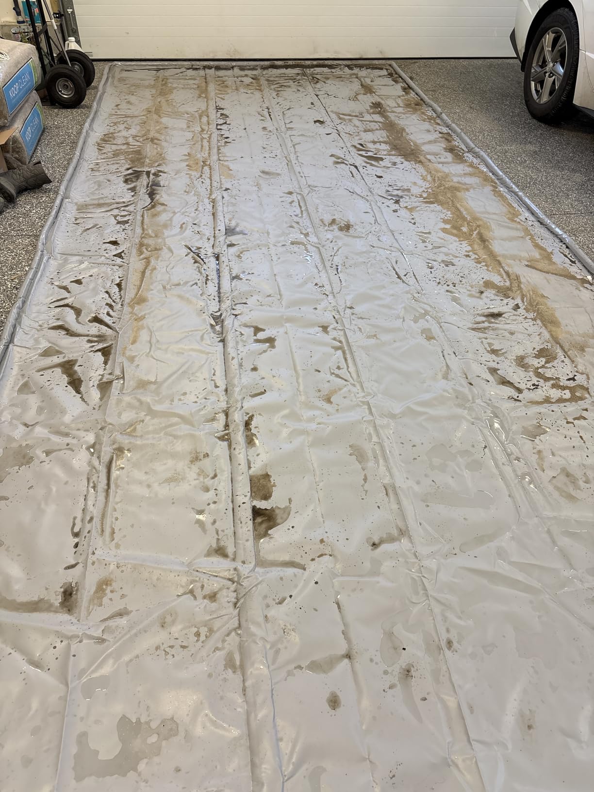 Garage Floor Mat, Containment Mats for Under Car with Raised Edge Waterproof, Non-Slip Heavy-Duty 1000D PVC for Floor Against Snow, Rain & Mud customer photo 1
