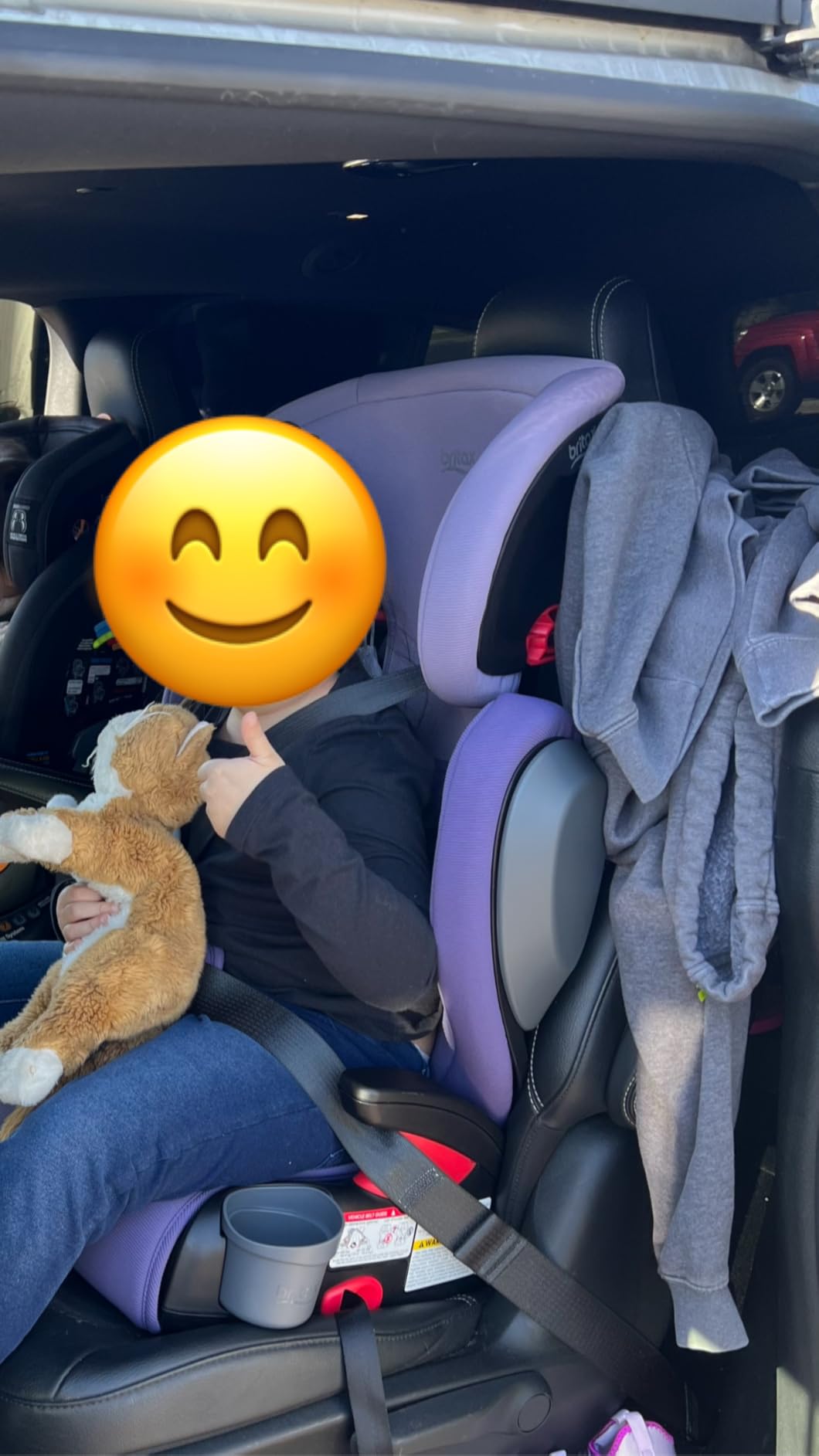 Britax UpNGo Backless Booster Car Seat, Lightweight and Portable Travel Booster with Slim Design, Raven Black customer photo 2
