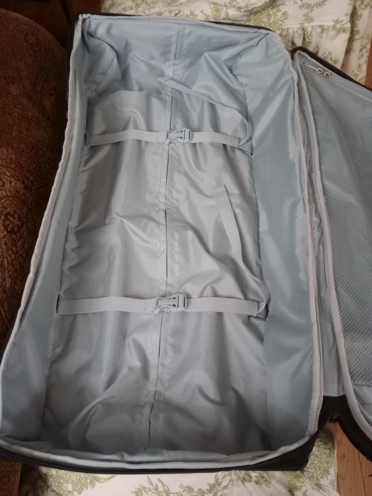High Sierra Pathsetter Medium Wheeled Duffle customer photo 1