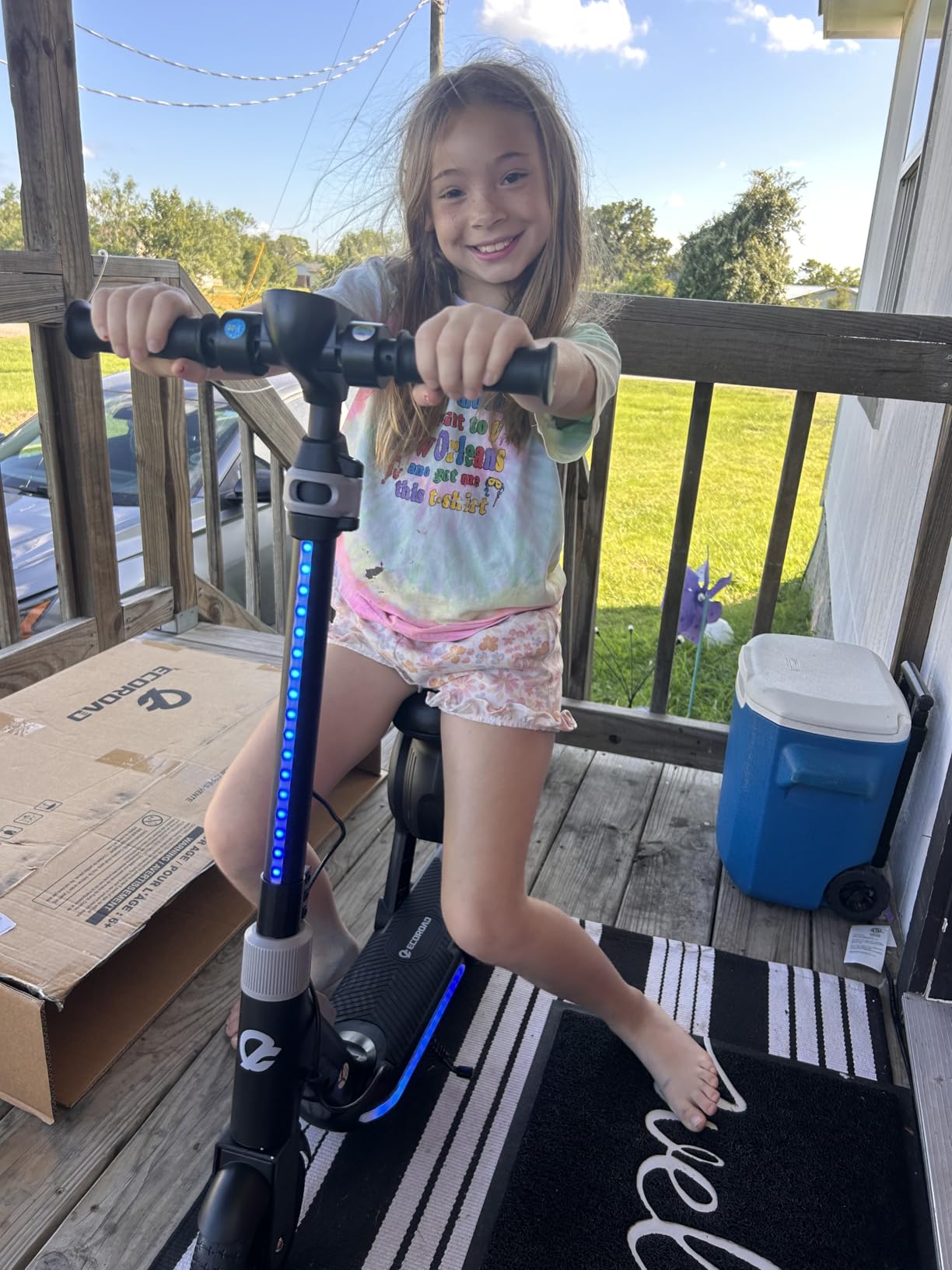 ECOROAD 2-in-1 Kids Electric Scooter EK8, 200W Motor & 9 Miles Range, Up to 10 MPH, Dual Brake System, Bluetooth Music & Foldable, for Kids Ages 6-12 customer photo 1