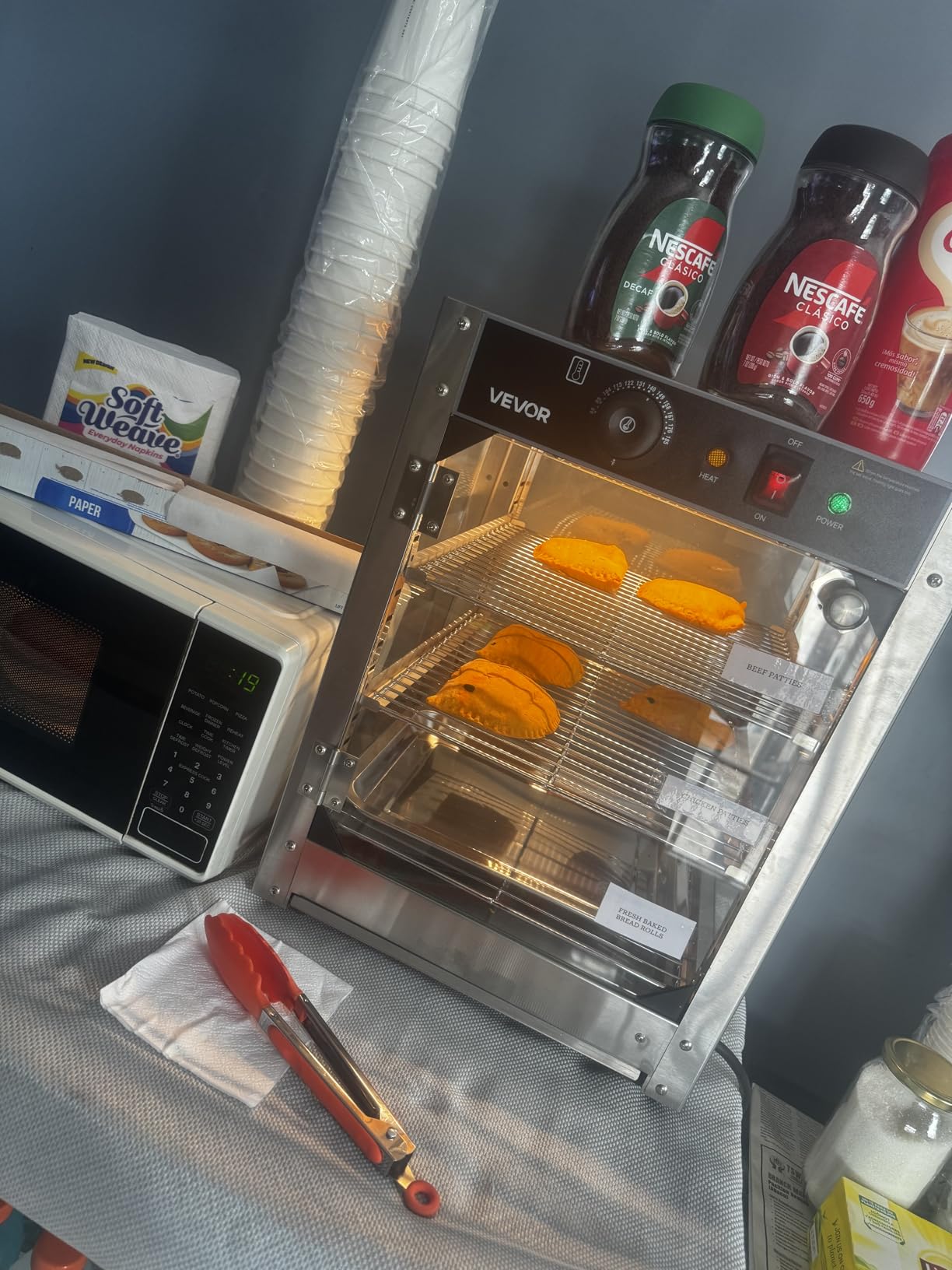 VEVOR 3-Tier Commercial Food Warmer Display, 1400W Food Display Warmer with LED Light, Top Storage and Adjustable Shelves, 86°~185° Steam Heating, 105L customer photo 1