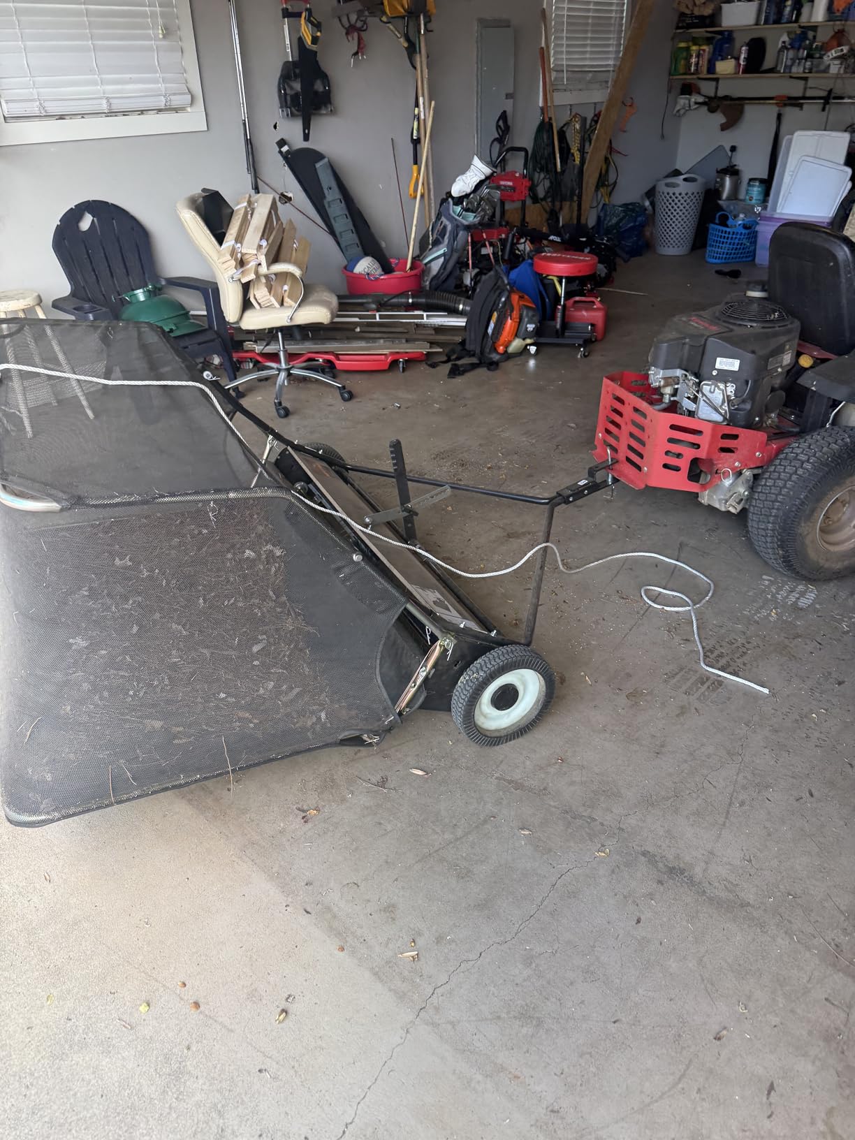 VEVOR 52 in Tow Behind Lawn Sweeper, 26 cu.ft. Large Yard Sweeper, Adjustable Sweeping Height, Heavy Duty Leaf & Grass Collector with Dumping Rope, Pull Behind Sweepers for Debris Grass Clippings customer photo 1