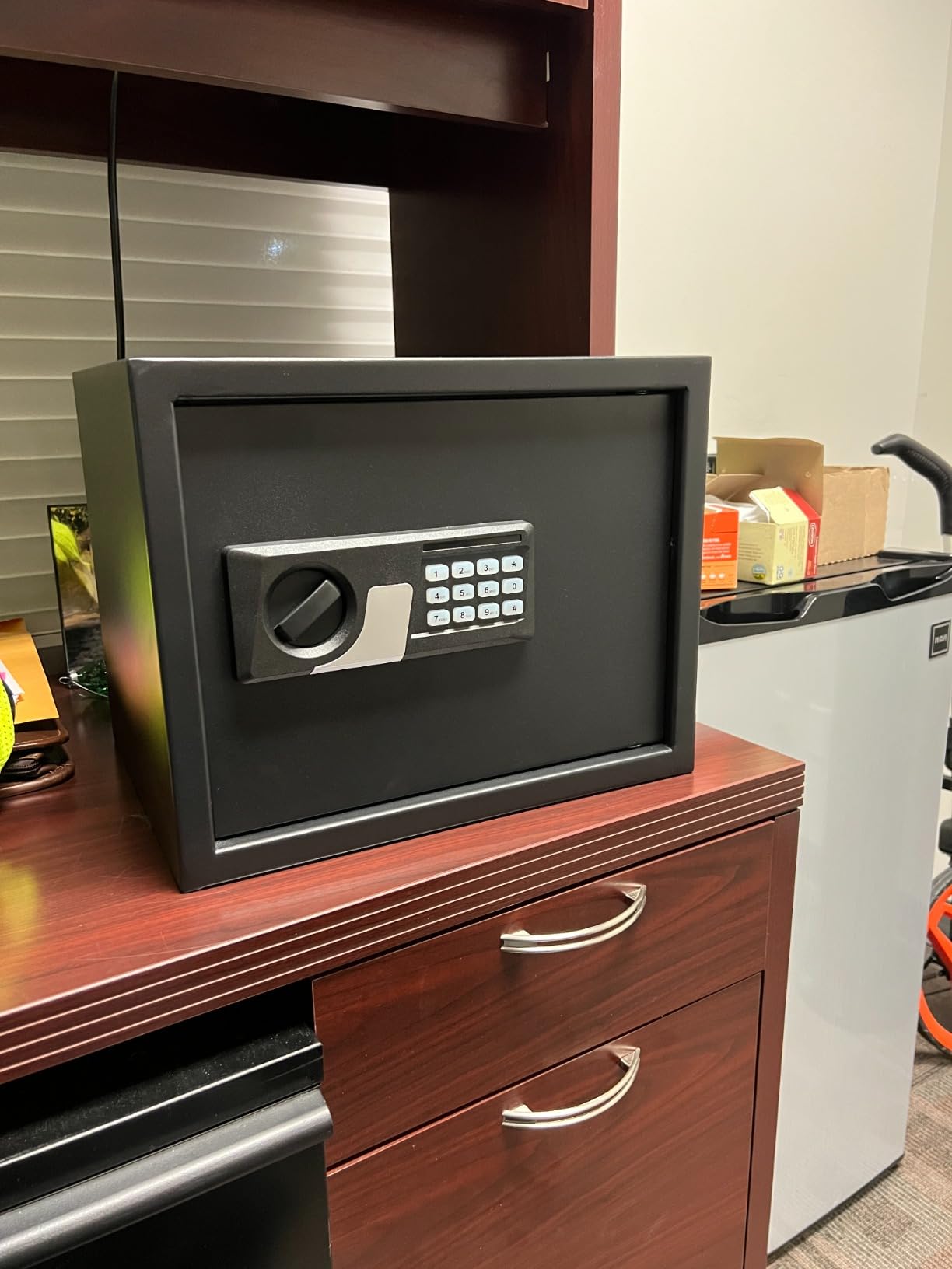 5.1 Cuft Large Home Safe, Waterproof Fireproof Safe Box for Money with Combination Lock and Spare Keys, Fire Proof Security Safe for Home Use, Fire Water Proof Safe for Documents Firearm Medicine customer photo 2