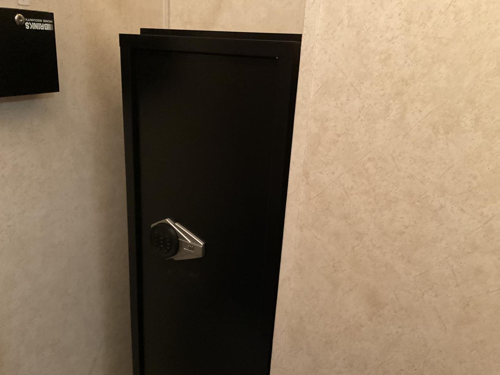 Marcree 5-8 Biometric Gun Safe, Fingerprint Gun Safe for Rifles and Pistols, Long Gun Cabinets for Rifles and Shotguns with Dual Alarm System, Quick Access Rifle Safes, No Assembly customer photo 1