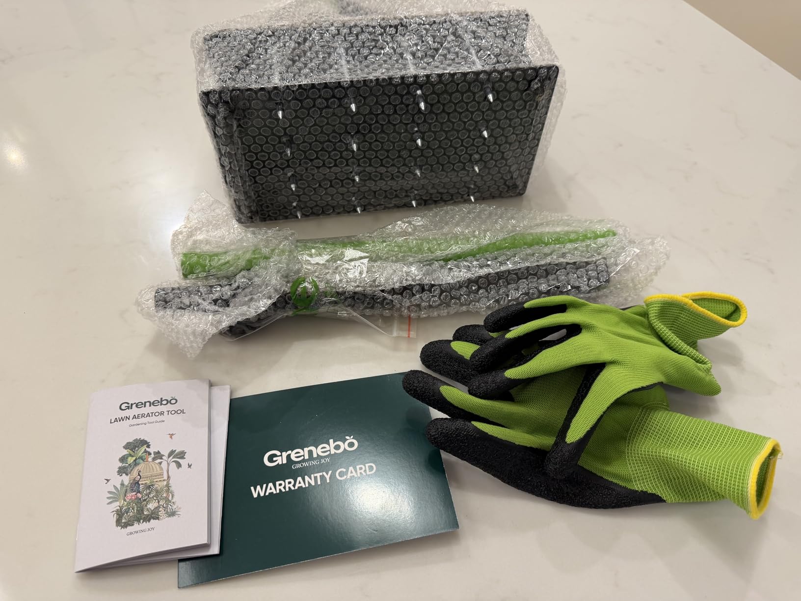 Grenebo Lawn Aerator Manual Aerator Lawn Tool with 16 Spikes, Metal Grass Aerator for Yard, Lawn Aeration, Automatic Soil Ejection, Pre-Assembled Lawn Aerator Tool (Black Green) customer photo 2