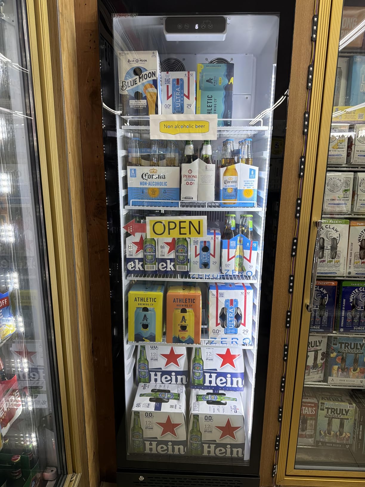 Upstreman Commercial Beverage Refrigerator, 12.1 Cu.Ft Glass Door Display Refrigerator with Soft LED Light and Adjustable Shelves, Merchandiser Cooler for Restaurant, Cafe, Bar, Office customer photo 1