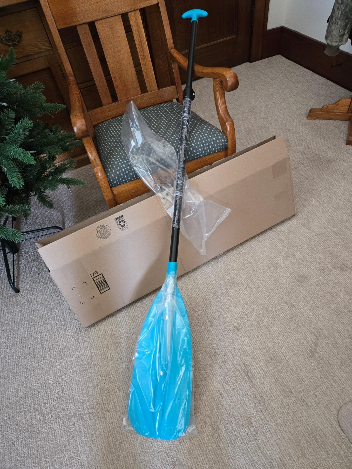 OCEANBROAD Canoe Paddle, Adjustable from 4'3''to 5'3''/130cm to 160cm Aluminum Shaft with Plastic Blade for Canoeing Boating Kayaking, 3-Piece Floatable Oar customer photo 1