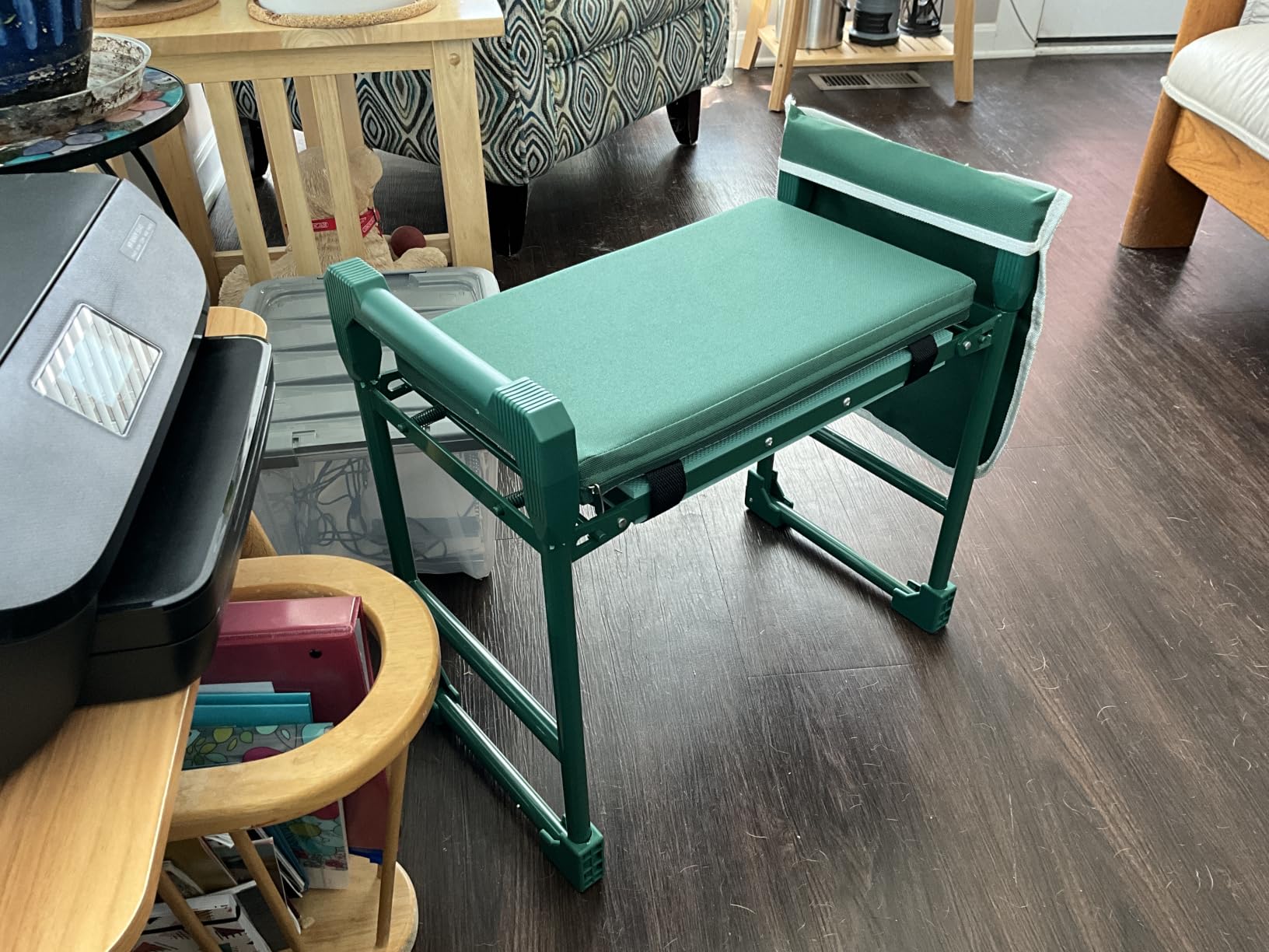 Garden Kneeler and Seat for Seniors: Heavy Duty 420 LBS Support Anti-Tip Multifunctional Gardening Stool Bench with Widened Thick Soft Kneeling Pad & Tool Bag - Foldable customer photo 1
