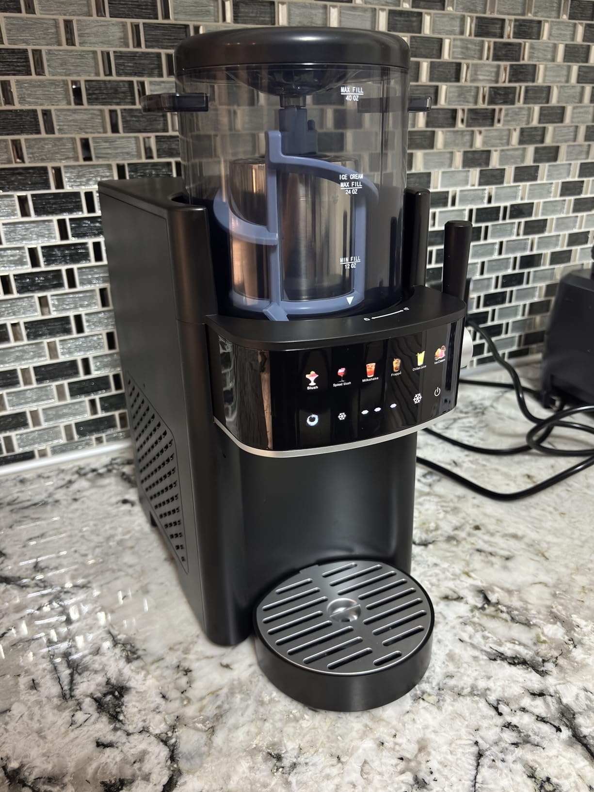 Slushie Machine, Ice Cream Maker, Slushy Machine for Home and Families, No ice needed with Rapid Chill & Temperature Control, Multi-function for Margarita, Frappe, Easy to Clean, Black customer photo 2