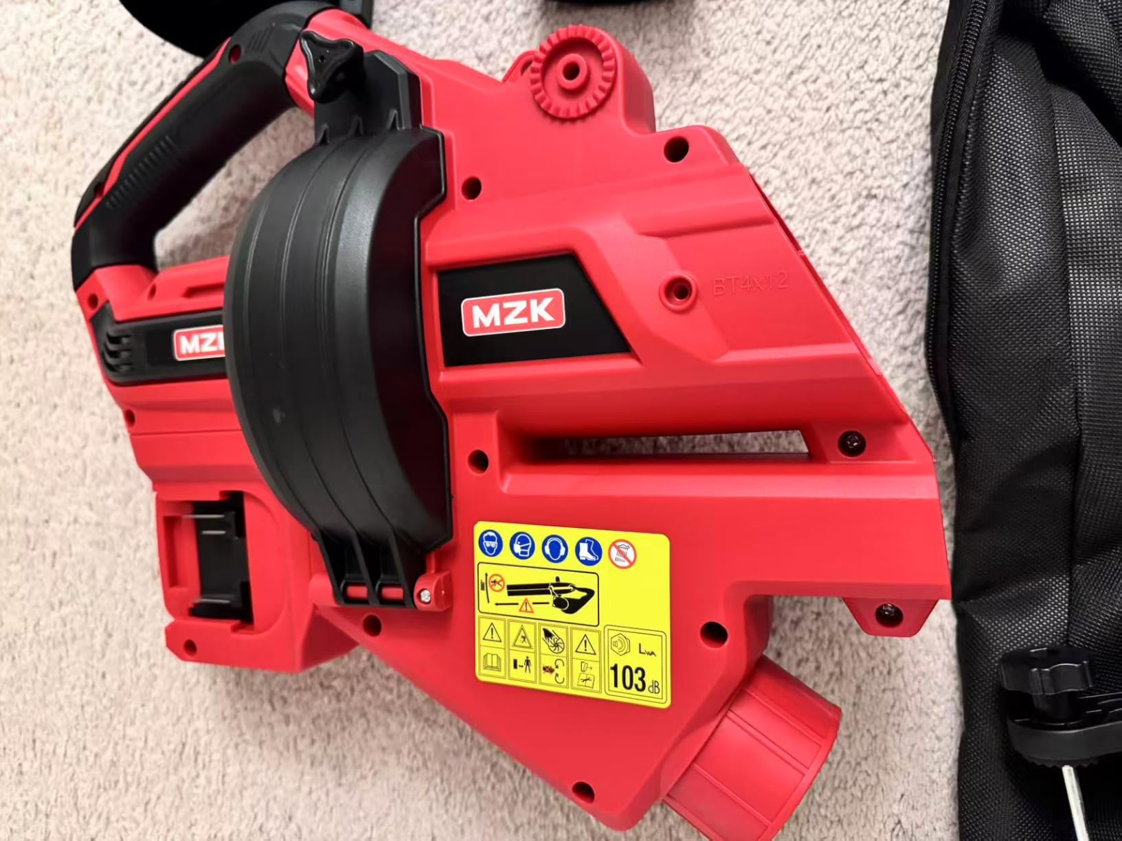 MZK 40V Cordless Leaf Blower Vacuum Mulcher, 3-in-1 Battery Powered Leaf Vacuum with 40L Bag, 600 CFM 160 MPH, 2x4.0Ah Batteries for Lawn, Yard Cleanup customer photo 2