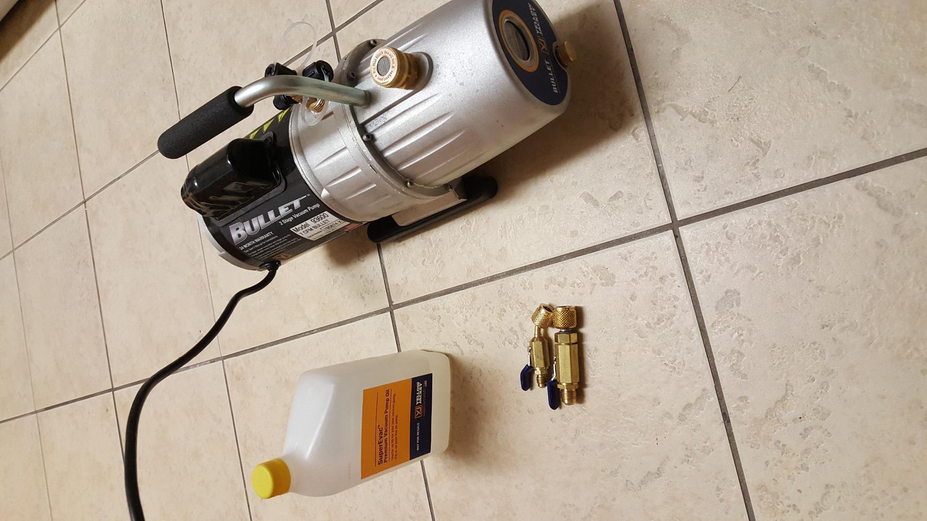 Yellow Jacket 93600 Bullet Single Phase Vacuum Pump, 7 CFM, 115V, 60 Hz customer photo 2