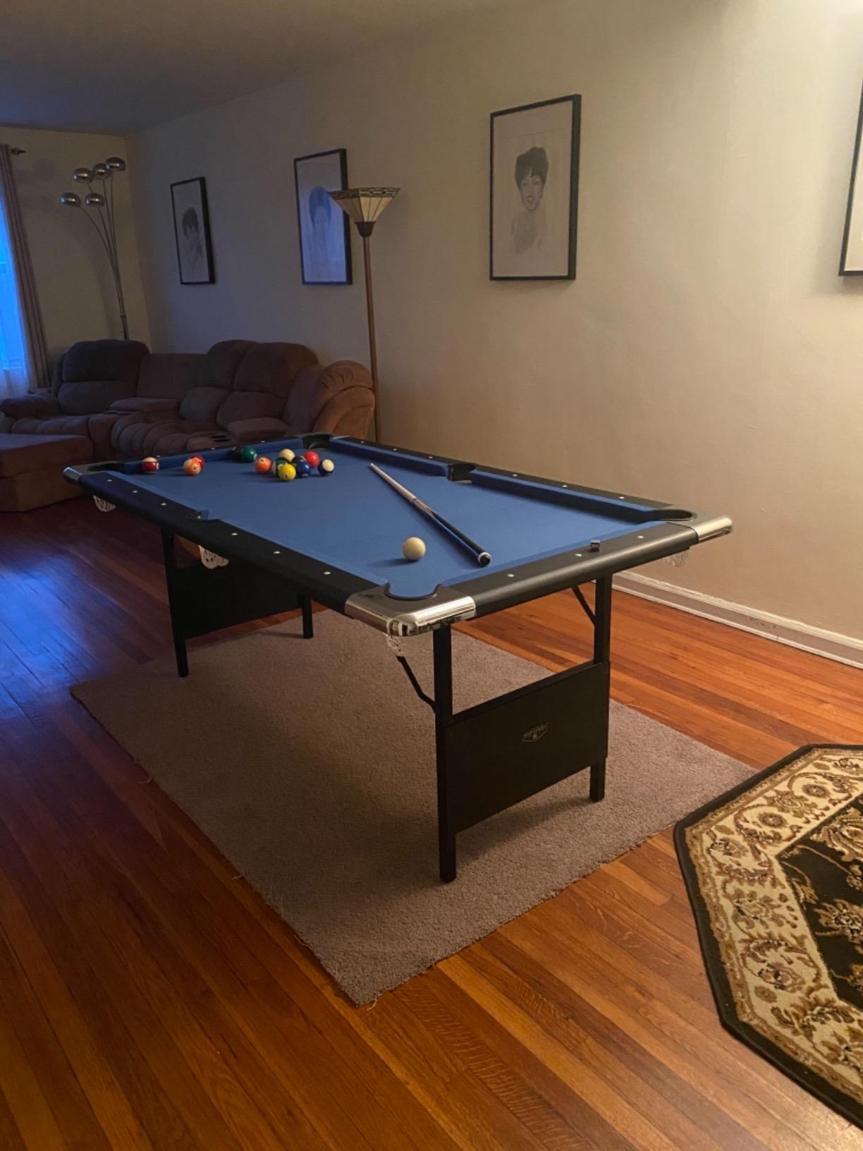 Hathaway Fairmont Folding Pool Table for Family & Home Use Includes Full Set of Billiard Balls, Cues, Chalk, Triangle and Carrying Bag, Portable Space-Saving Table customer photo 1
