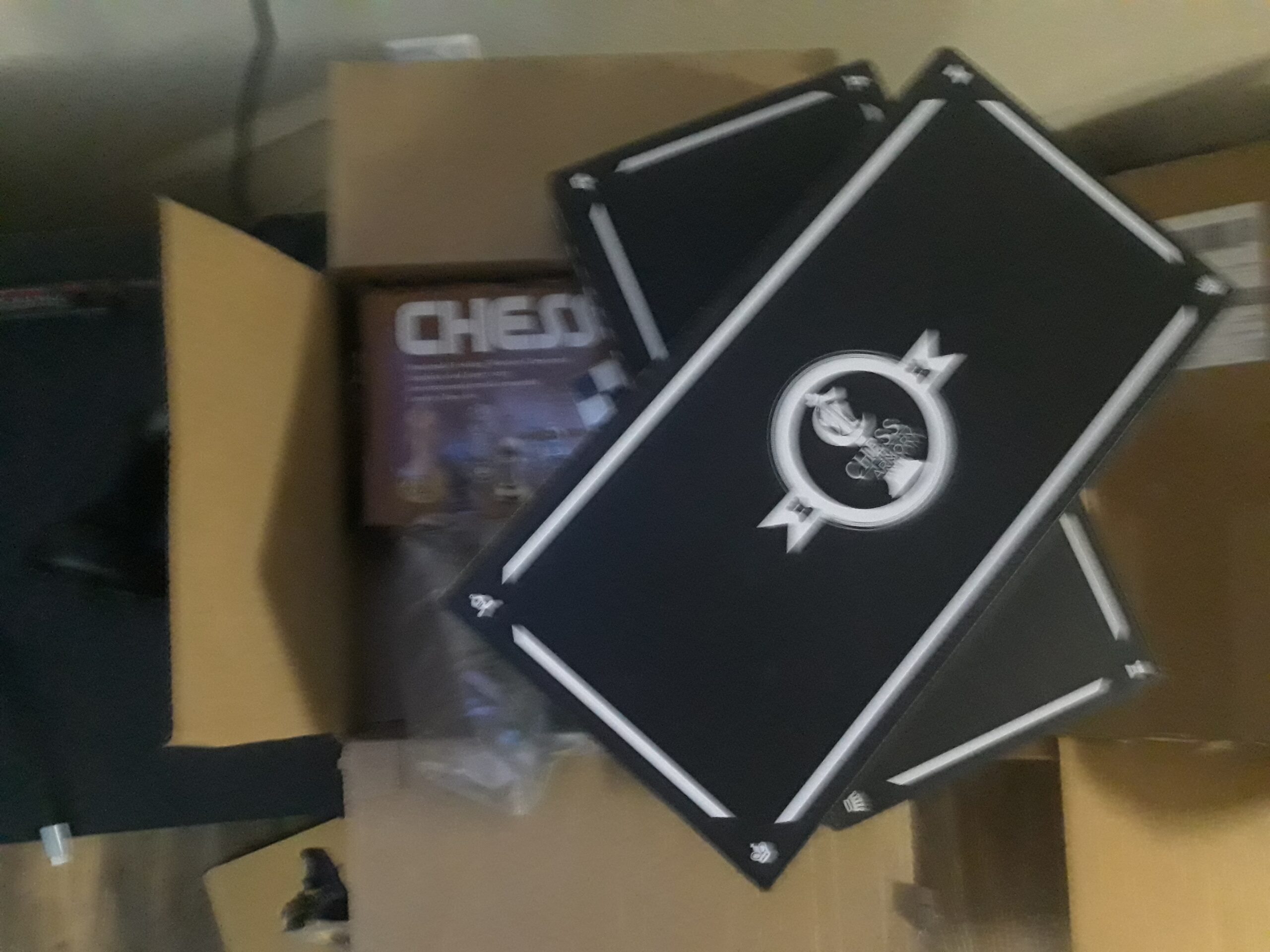 The Library Grandmaster Chess Set, Box, and Board Combination customer photo 2