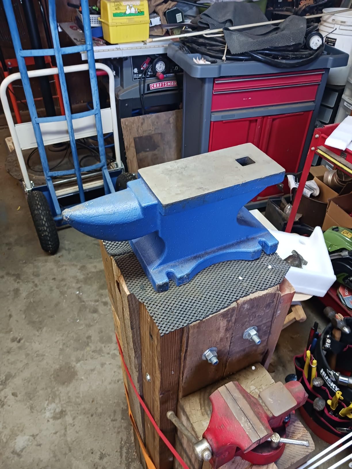 Vevor Single Horn Anvil 55 Lbs, Cast Iron Blacksmith Withstands Heavy Blows,Rugged Round Horn Anvil Blacksmith Jewelers Metalsmith Tool, for Sale Forge Tools，Arts, Crafts & Sewing customer photo 1