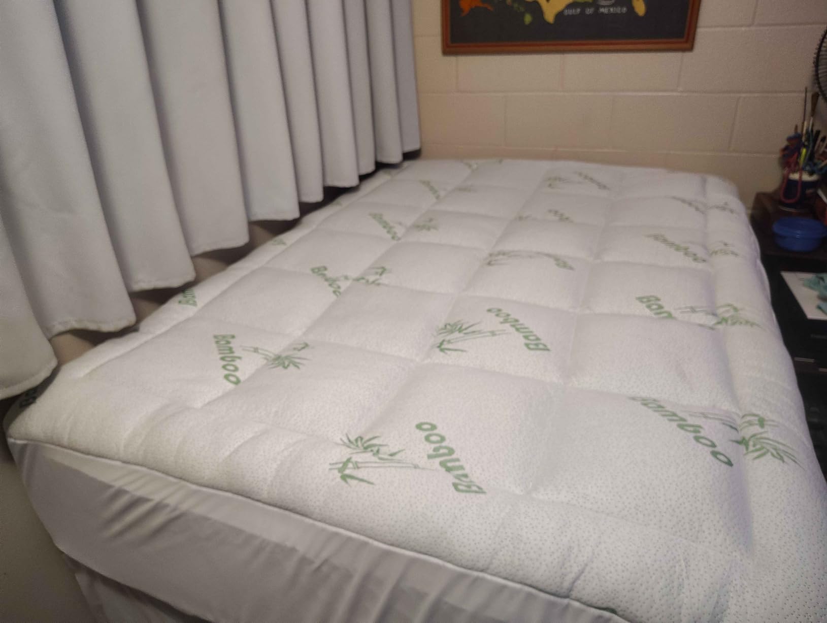 Niagara Sleep Solution Ultra Soft Queen Size Mattress Topper - Rayon Derived from Bamboo Pillow Top Mattress Pad for Back Pain Relief - Naturally Cooling for Hot Sleepers, Green customer photo 1