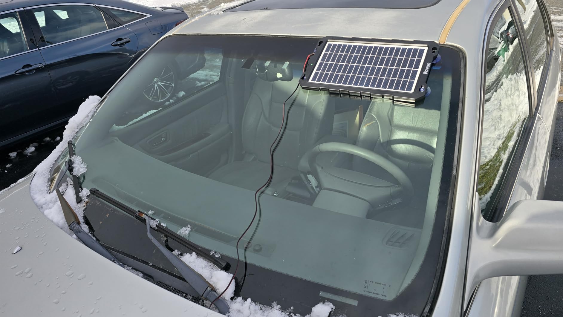 POWOXI Upgraded 7.5W-Solar-Battery-Trickle-Charger-Maintainer-12V Portable Waterproof Solar Panel Trickle Charging Kit for Car, Automotive, Motorcycle, Boat, Marine, RV,Trailer, Snowmobile, etc. customer photo 1