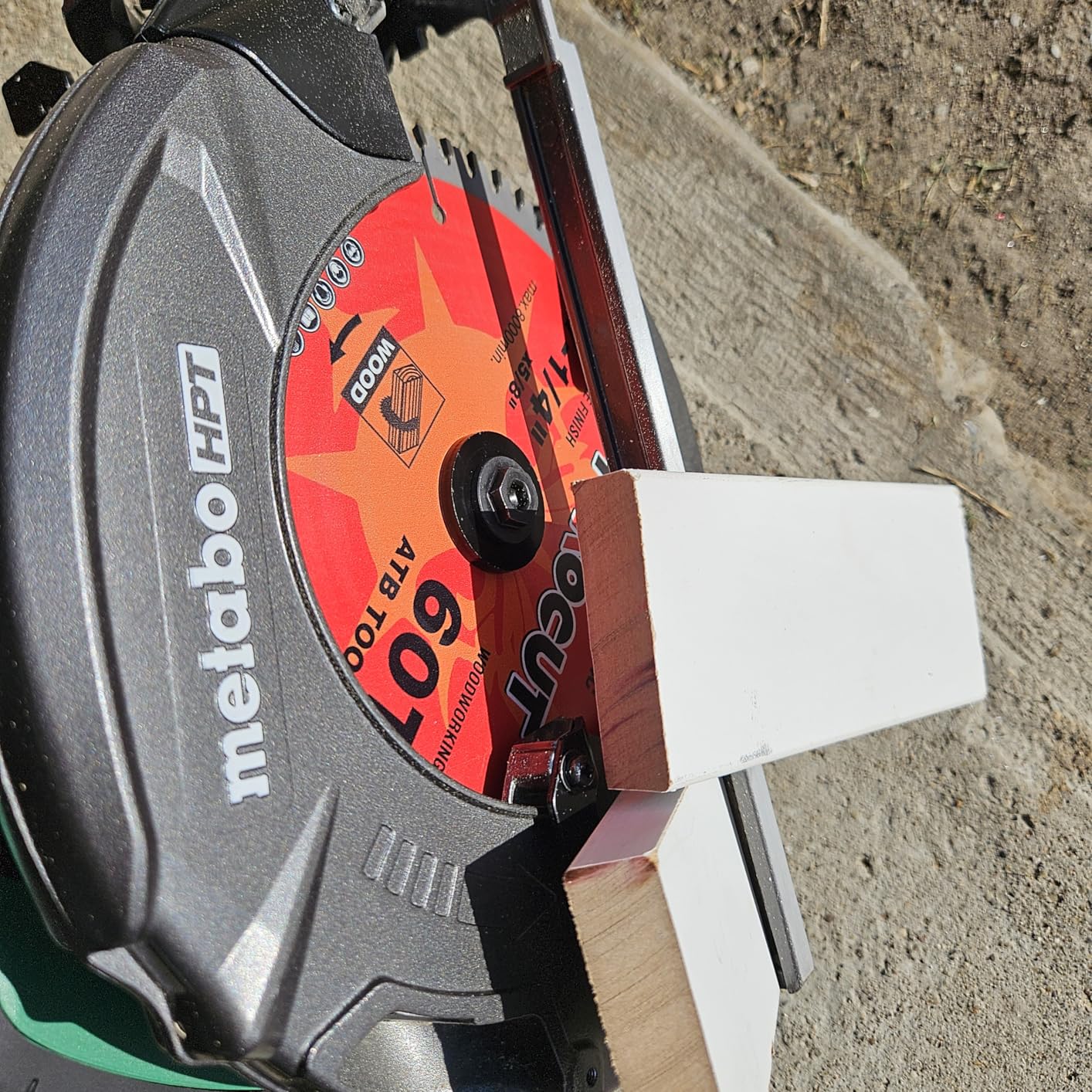 Metabo HPT 7-1/4-Inch Circular Saw Kit | 6,000 Rpm, 15-Amp Motor | Integrated Dust Blower | 24T Premium Framing/Ripping Blade | Single Handed Bevel Adjustment | C7SB3 customer photo 1