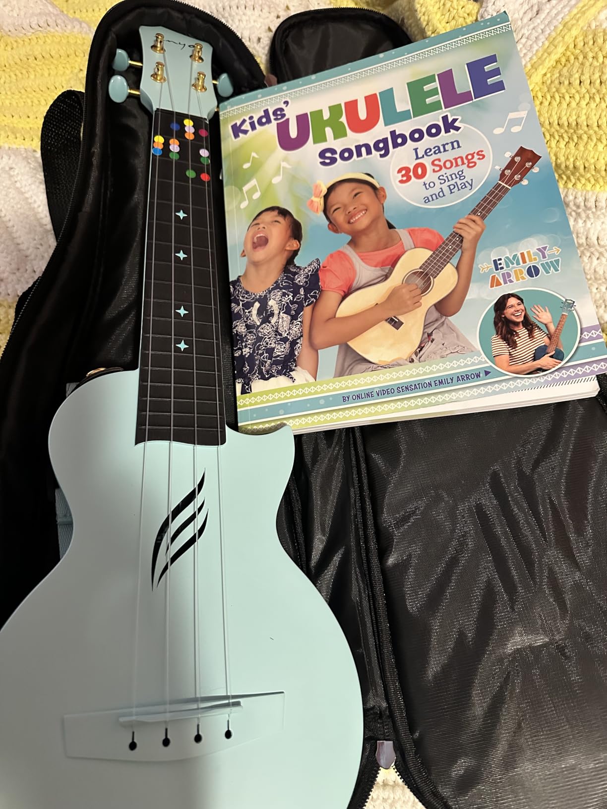 Enya Nova U Concert Ukulele 23