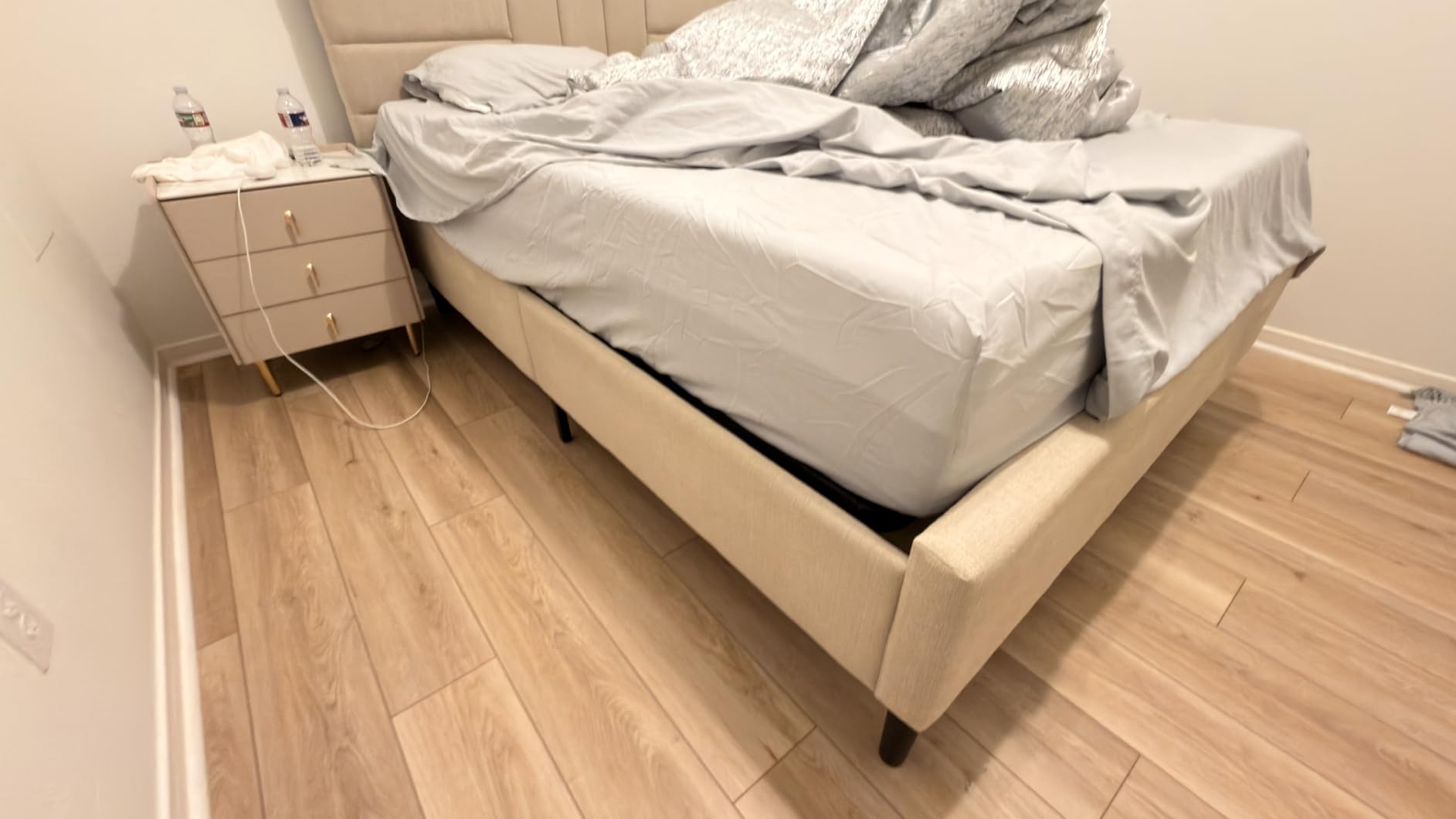 Novilla Bliss Queen Size Mattress, 12 Inch Gel Memory Foam Mattress Queen in a Box for Cool Night Sleep & Pressure Relief, Support Foam for Spine Alignment & Motion Isolation, Medium Plush Feel customer photo 2