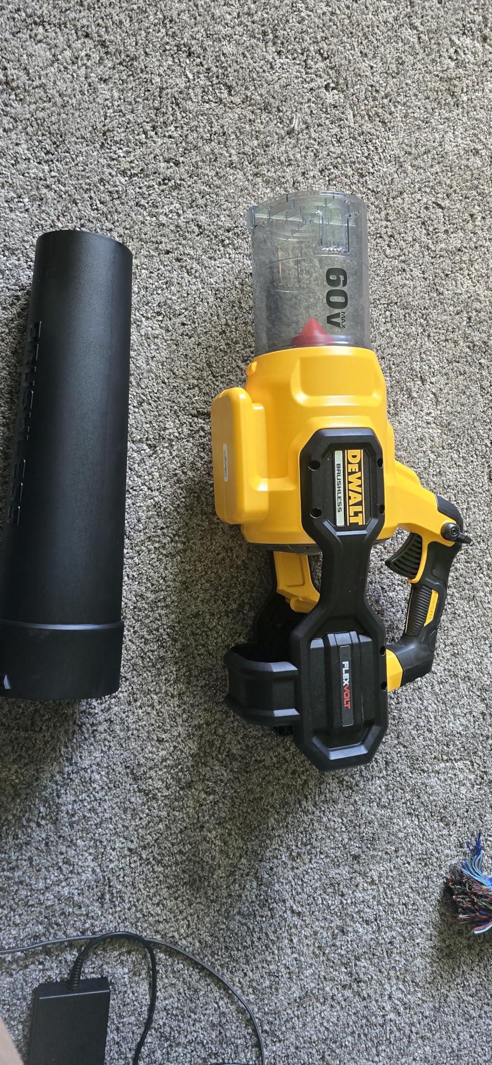 Dewalt Blower AXIAL HNDHLD 60V 600CFM DCBL772B customer photo 2