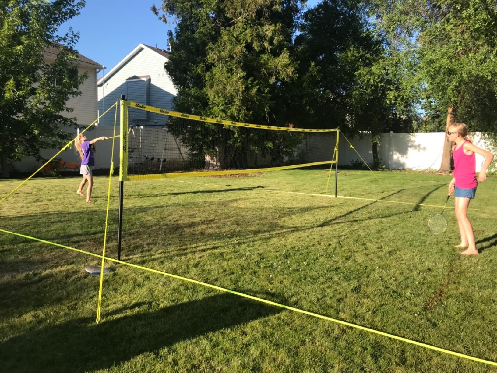 Baden Champions Portable Badminton Set Regulation Net, 4 Racquets, 3 Shuttlecocks, Boundary & Carry Bag customer photo 1