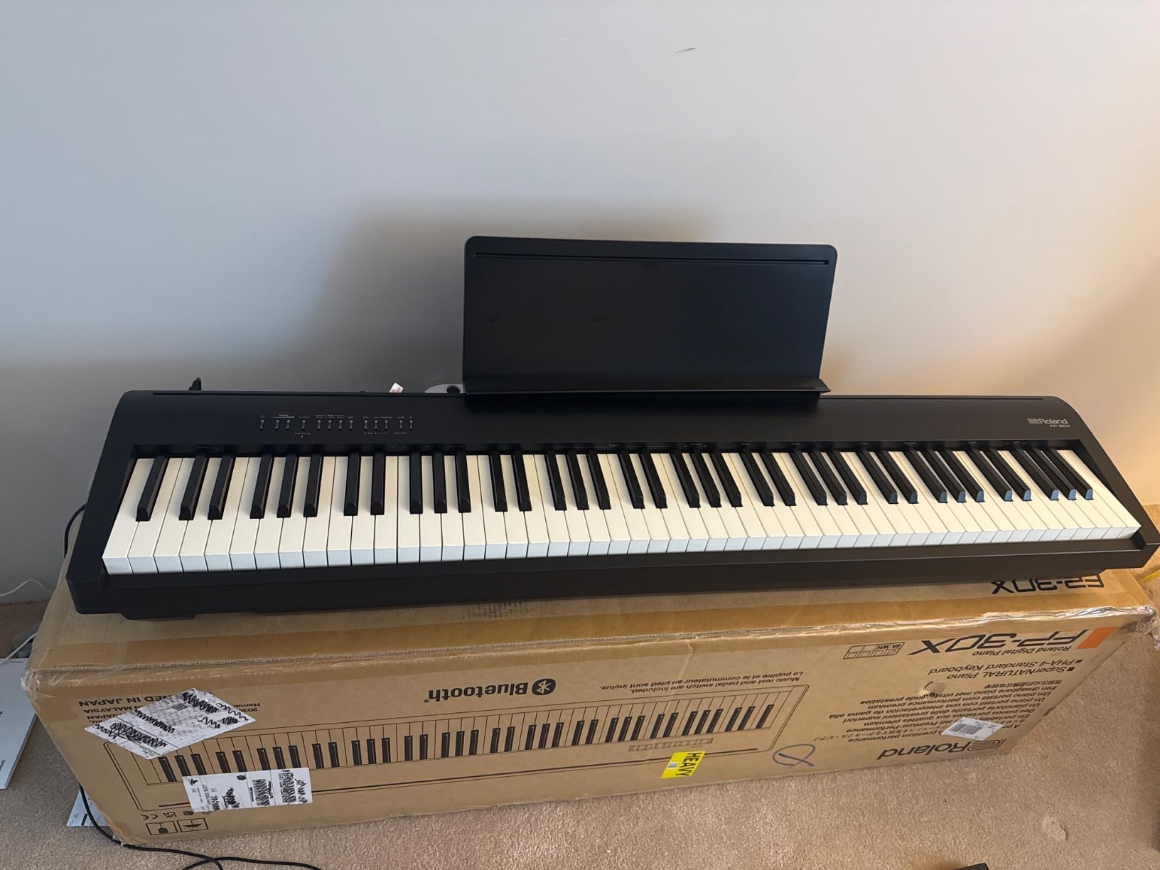 Roland FP-30X | Slim & Stylish 88-Note Digital Piano | Rich Tone & Authentic Ivory-Feel | Built-In Powerful Amplifier & Stereo Speakers | Onboard Sounds | Bluetooth & MIDI Connectivity | Black customer photo 2