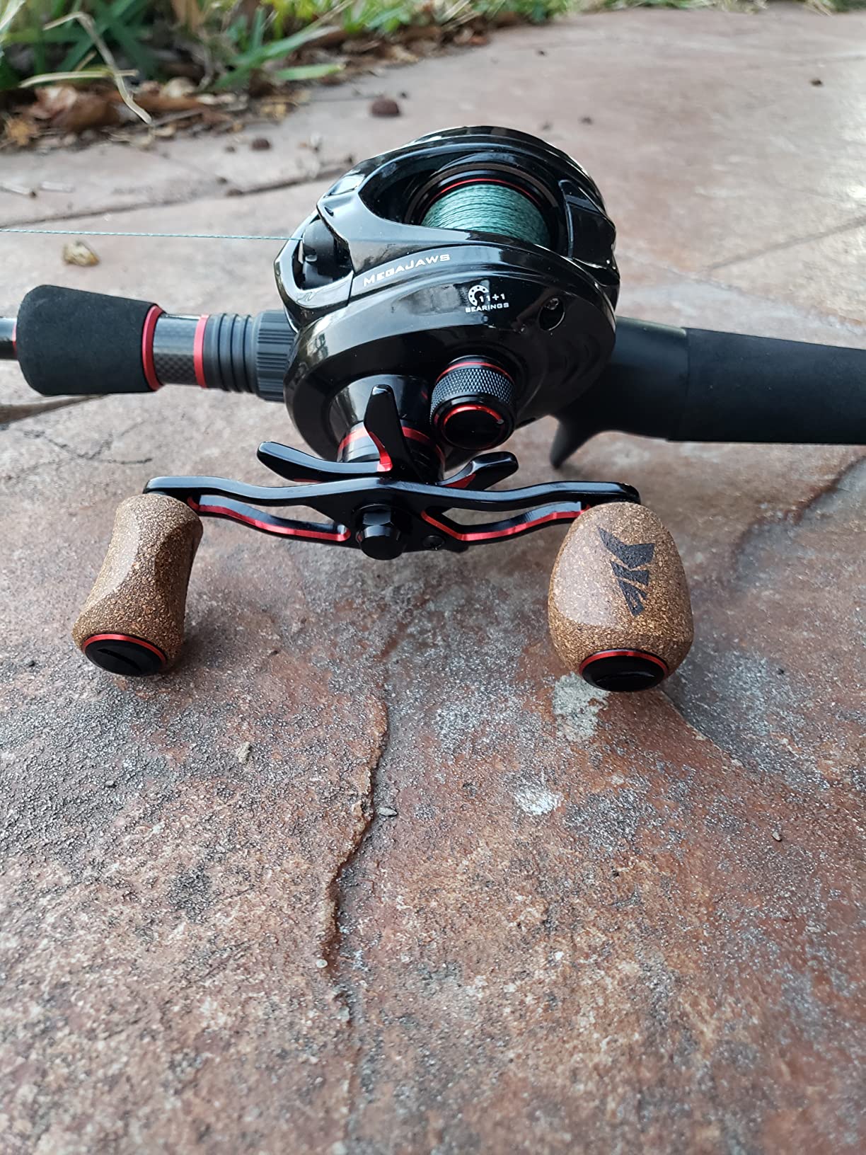 KastKing MegaJaws Elite Baitcasting Fishing Reel, New AutoMag Dual Braking System, Only 6.7oz, 17.64 LBs Carbon Fiber Drag, 11+1 Shielded BB, High Speed 5.4:1 to 9.1:1 Gear Ratios customer photo 2