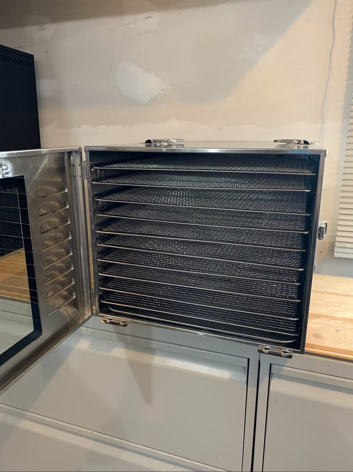 Commercial 10 Trays Food Dehydrator Machine for Jerky and Herbs Usable Area up to 24.65ft² and 194℉ Temperature 1000W Detachable Stainless Steel Dryer for Meat Fruit Mushrooms Beef Food Silvery customer photo 1