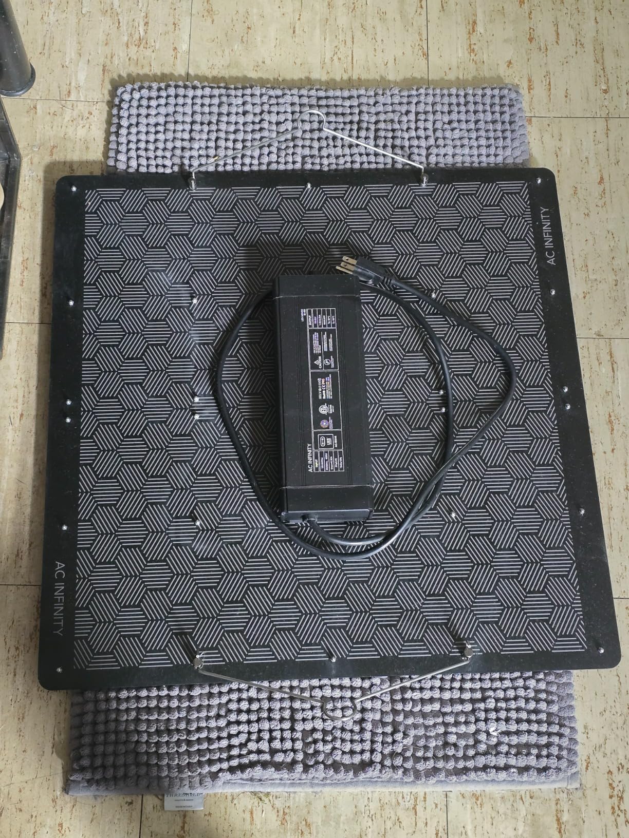 AC Infinity IONBOARD S22, LED Grow Light Board with Samsung LM301H Diodes, Deeper Penetration Full Spectrum Lighting, for Veg Bloom Indoor Plants in Grow Tents Greenhouses (2x2) customer photo 1