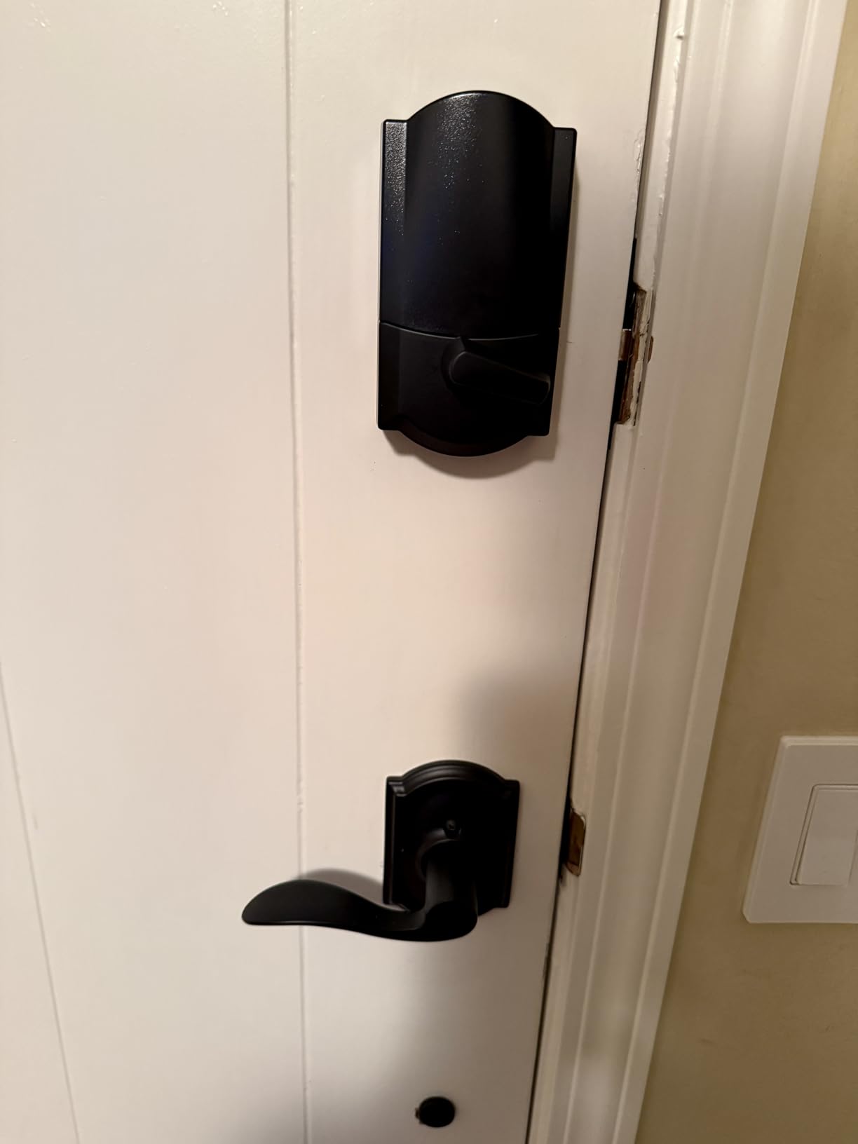 Schlage Encode Plus Smart Wi-Fi Lock for Front Door, Keyless Entry Deadbolt, Unlock with Apple Watch, Built-in WiFi and App Control, Easy Install, Alexa & Apple HomeKit Compatible, Matte Black customer photo 1