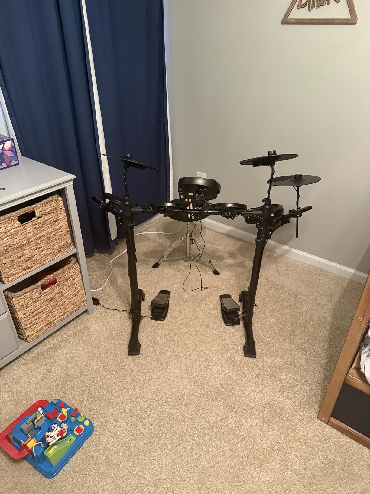 AODSK Electric Drum Set For Beginner 150 Sounds,4 Quiet Drum Pads 2 Pedals | 10