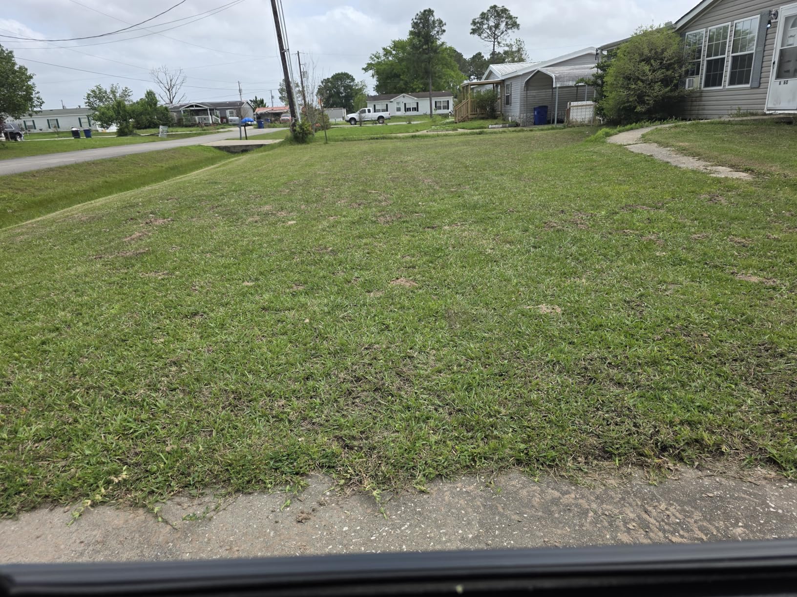 Remote Controlled Lawn Mower | 55 Degree Slope Capability | Hybrid Self-Charging Dual Battery | Brushless Motors | Zero Turn | Adjustable Cutting Deck (Mower) customer photo 1