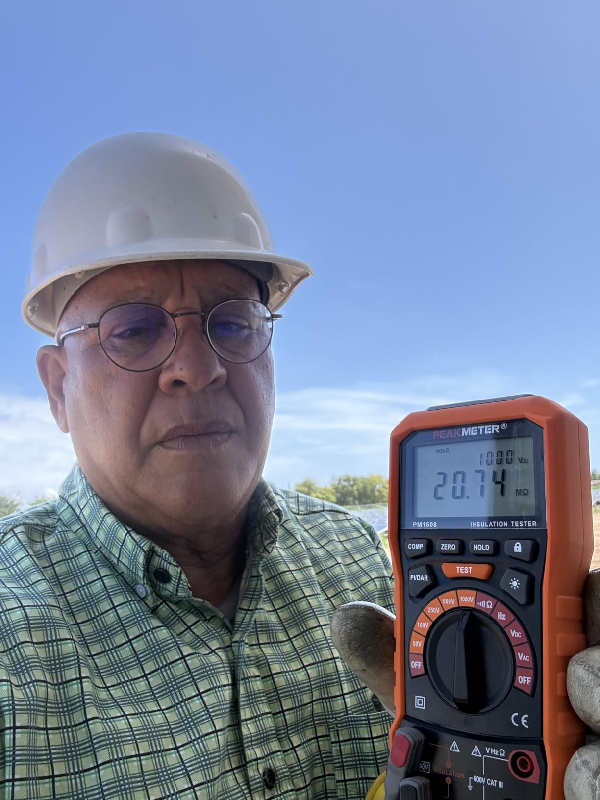 Digital Megohmmeter, Insulation Resistance Tester, 50V/100V/250V/500V/1000V for Electrical Equipment and Insulating Resistance Up to 100GΩ with PI/DAR, Frequency and Low Voltage Test customer photo 1