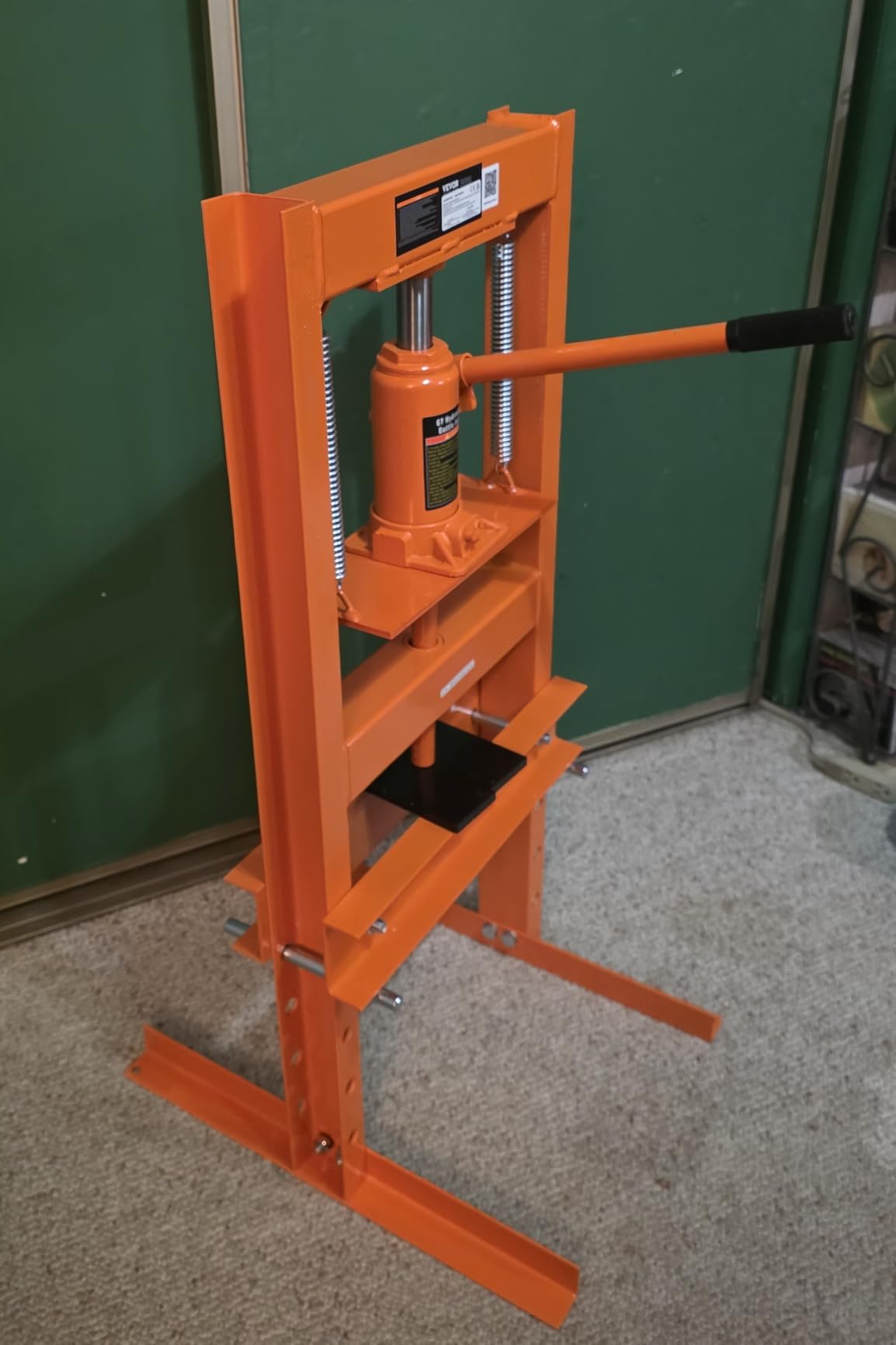 VEVOR Hydraulic Shop Press, 12 Ton/26000lbs, H-Frame, 4-Hold Adjustable Height, with Movable Plates, for Garage or Professional Users, Orange customer photo 2