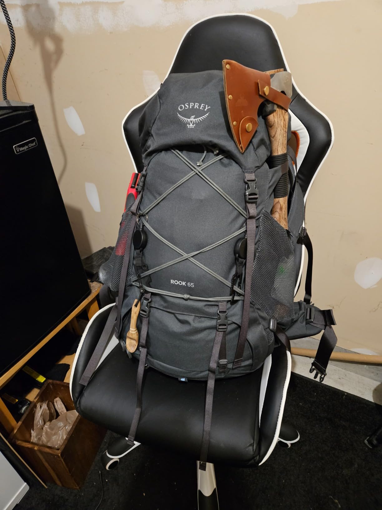 Osprey Rook 65L Men's Backpacking Backpack, Dark Charcoal/Silver Lining, Extended Fit customer photo 1