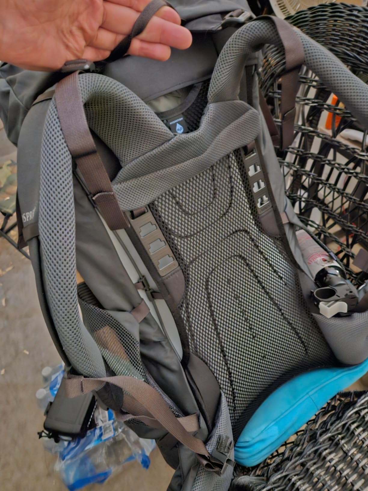 Osprey Rook 65L Men's Backpacking Backpack, Dark Charcoal/Silver Lining, Extended Fit customer photo 2
