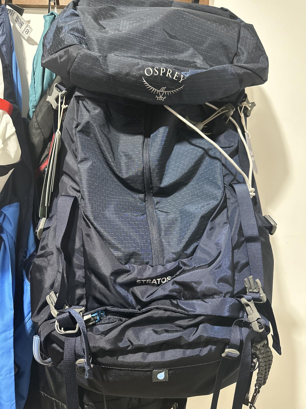 Osprey Stratos 36L Men's Hiking Backpack, Seaweed/Matcha Green customer photo 1