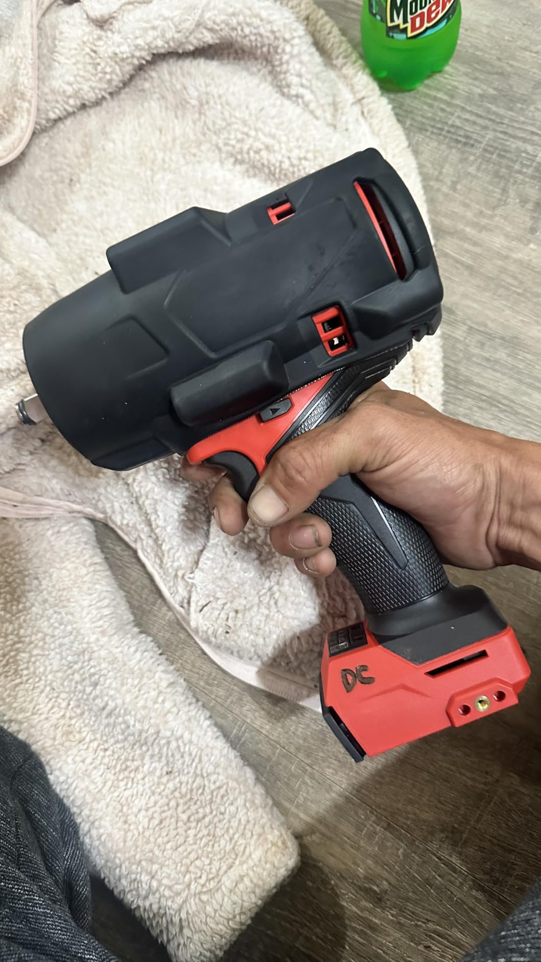 Milwaukee Electric - M18 Fuel 1/2 HIGH Torque Impact Wrench W/FRICTION Ring customer photo 2
